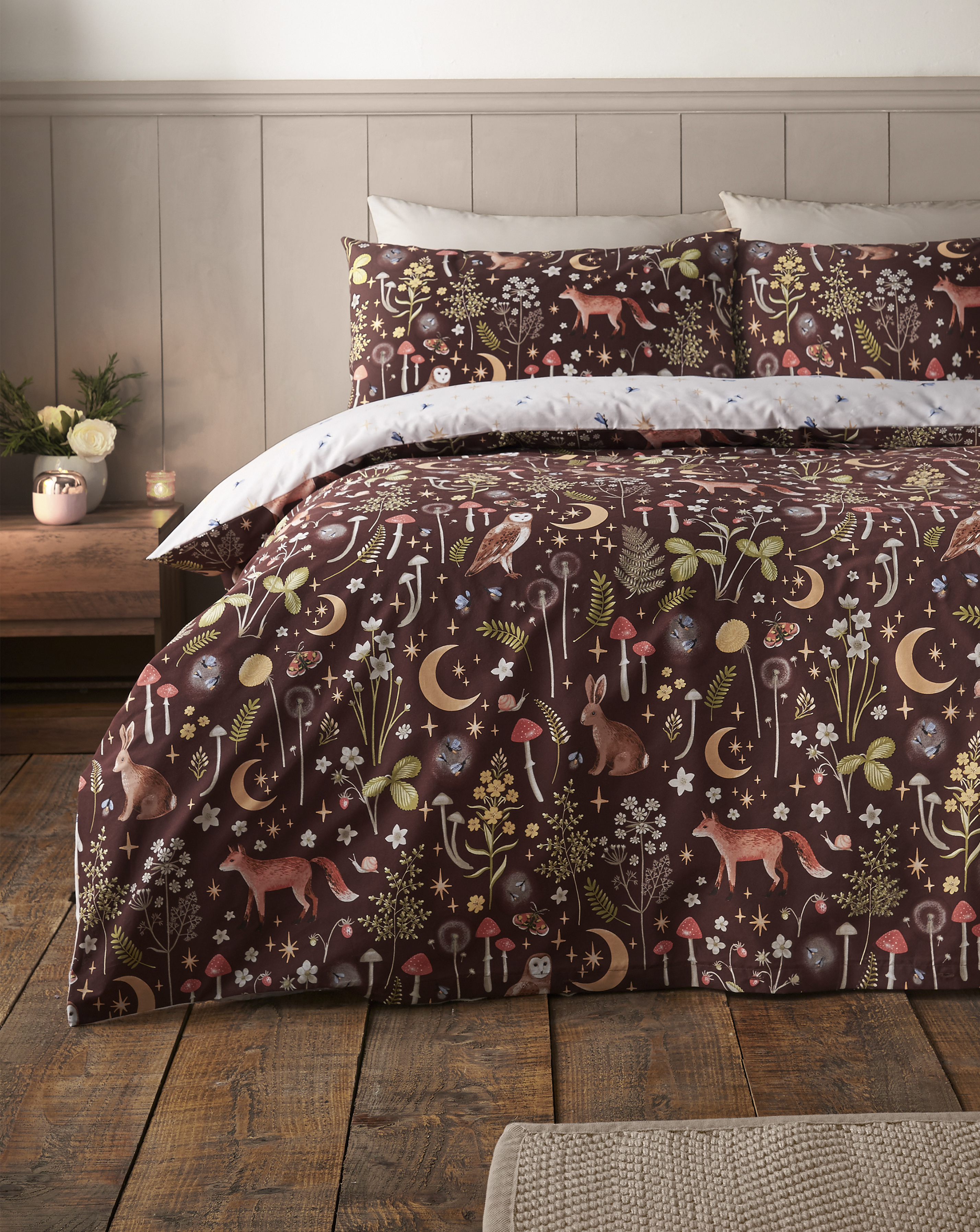 Catherine Lansfield Men's Chocolate Cl Enchanted Twilight Duvet Cover Set