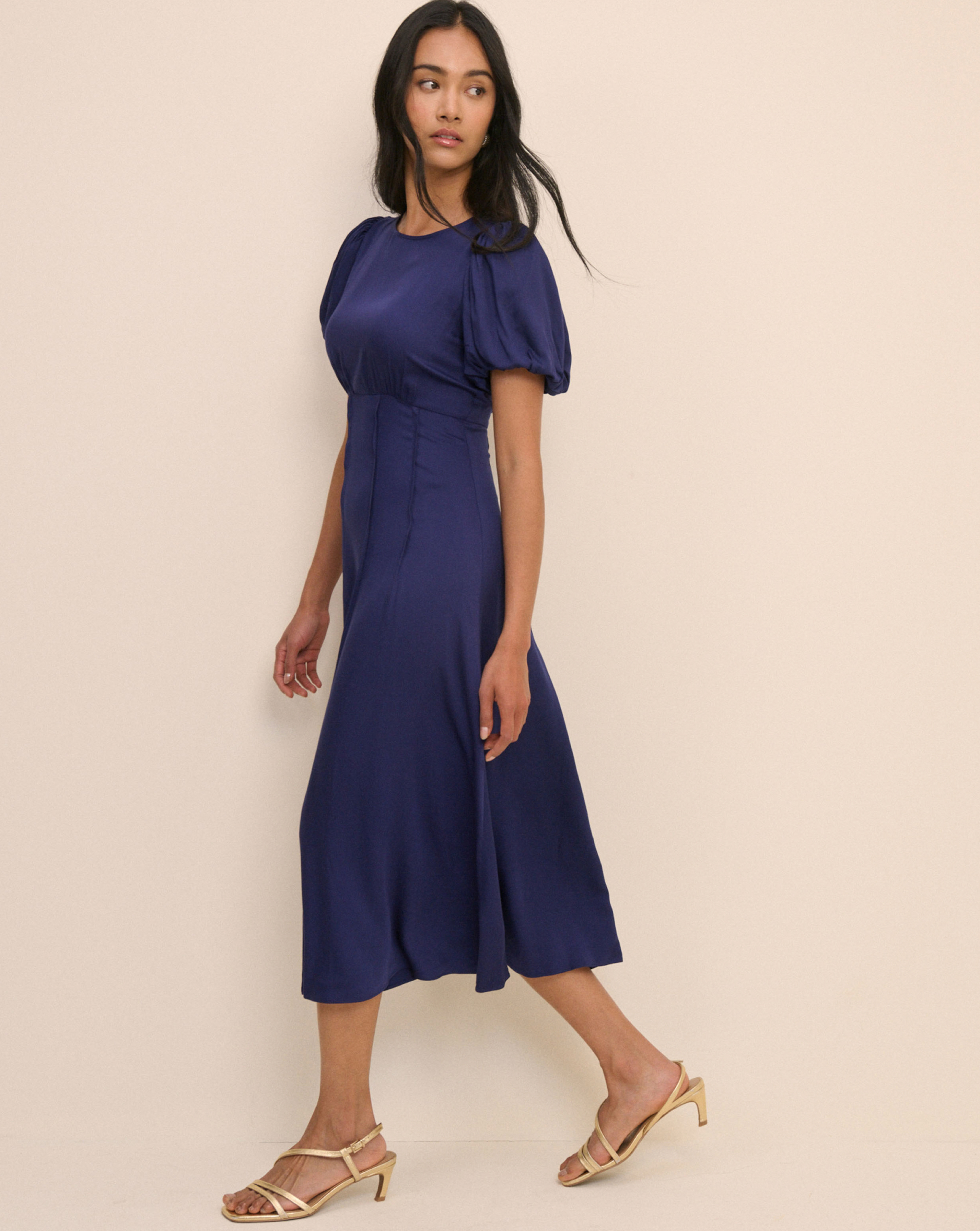 New In - NOBODYS CHILD PETITE QUINN MIDI DRESS