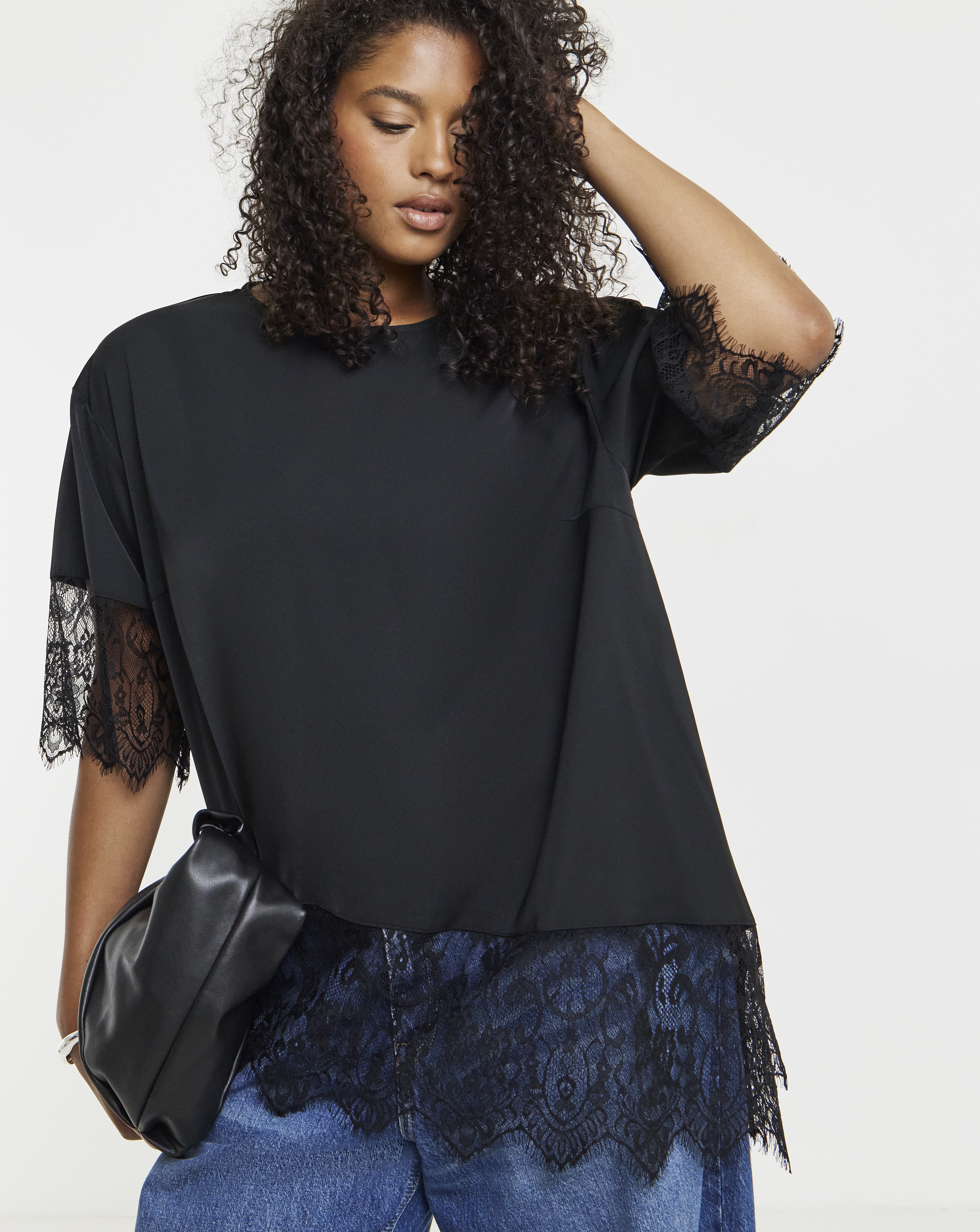 New In - Black Lace Trim Boxy Top