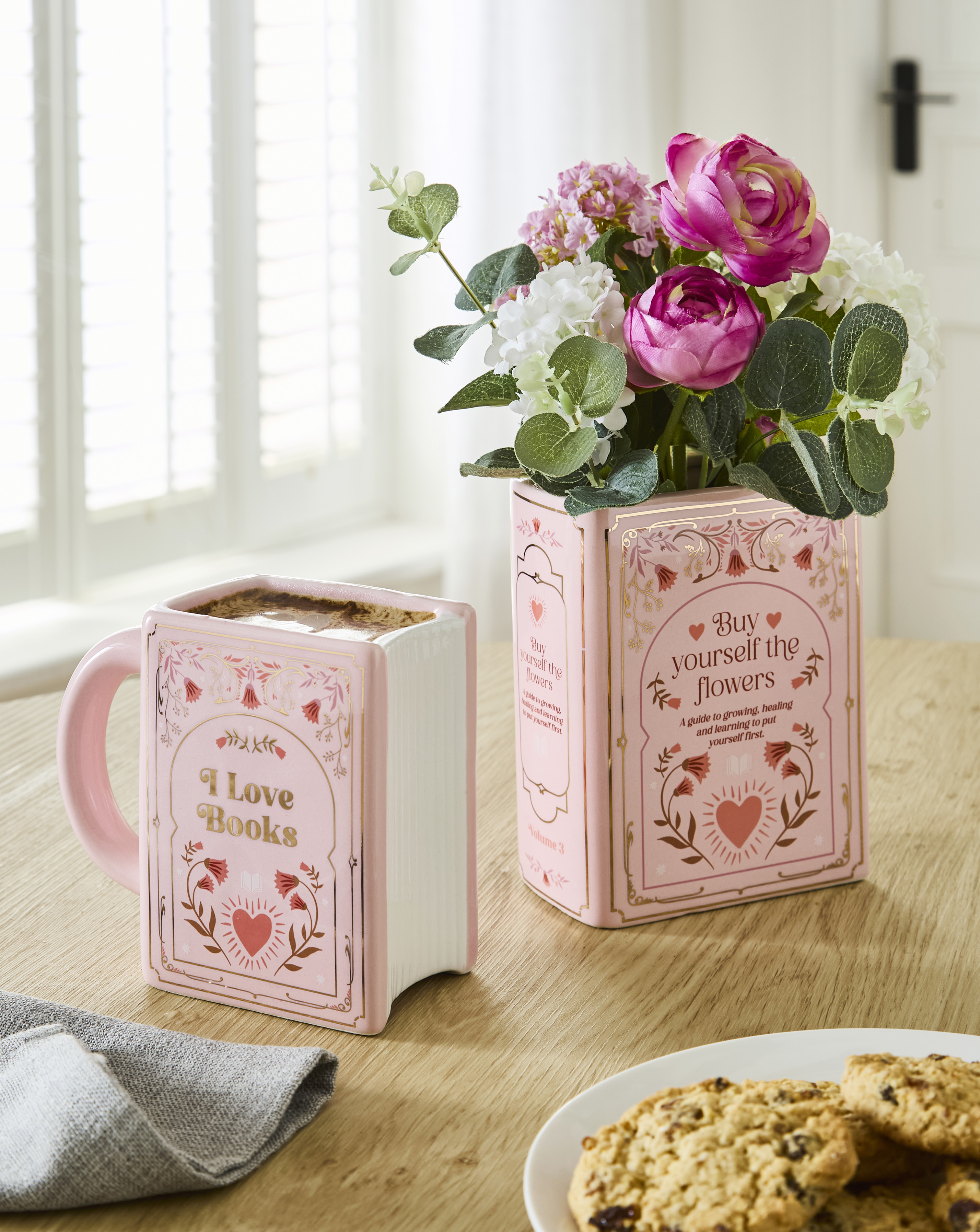Green Book Mug and Pink Vase Set