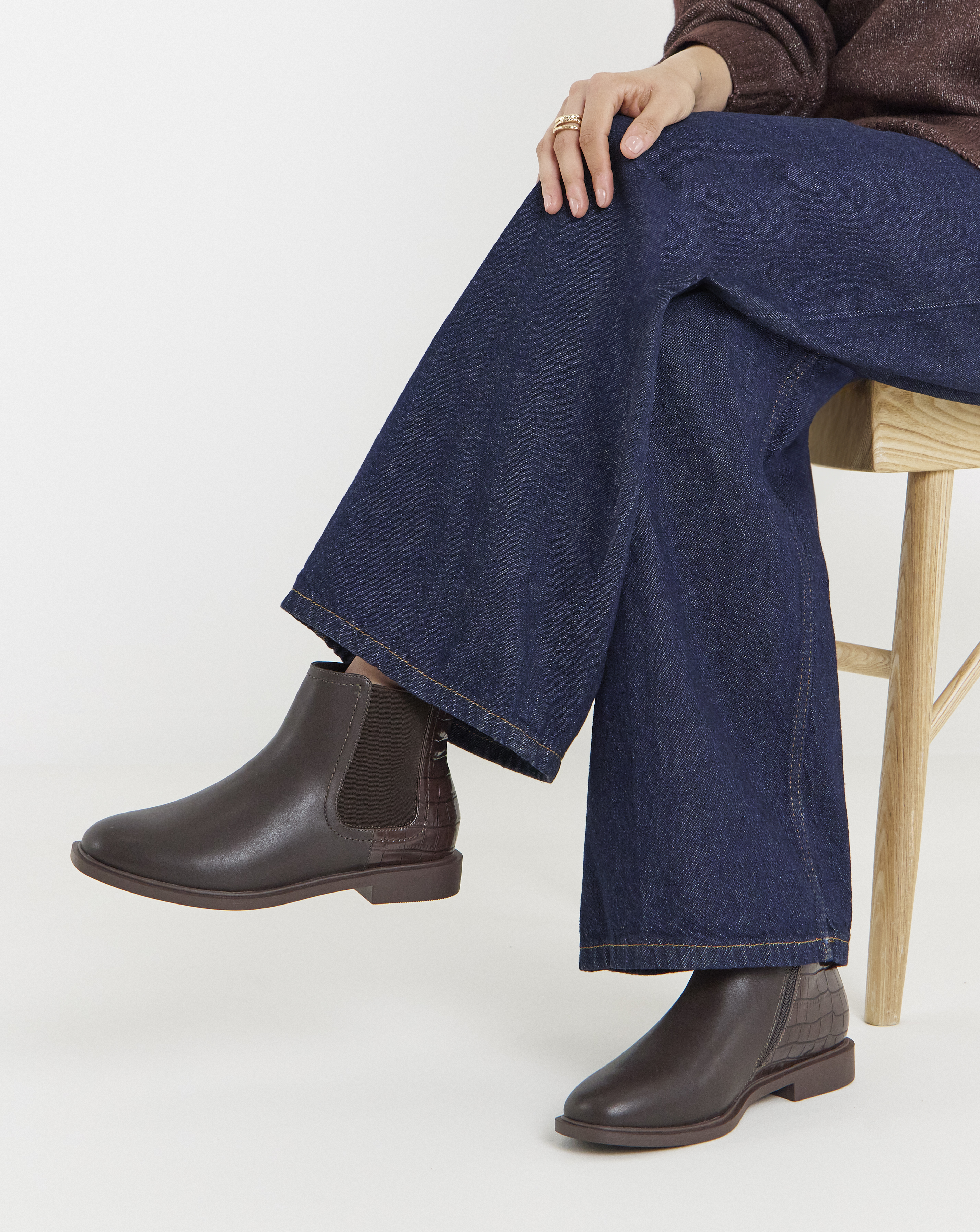 New In - Classic Chelsea Boots Wide