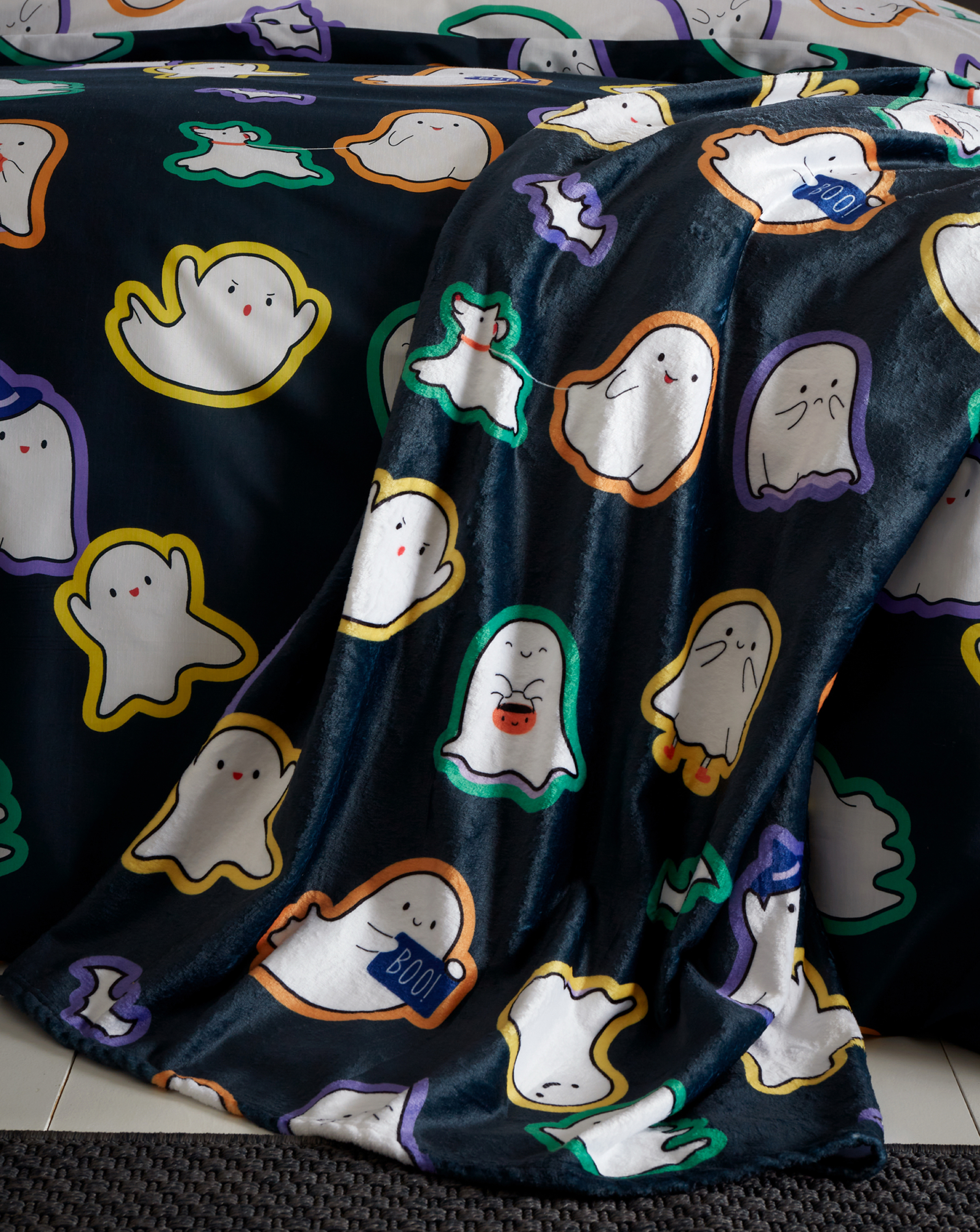 Catherine Lansfield Men's Multi Cl Halloween Ghosts Throw - Image 7