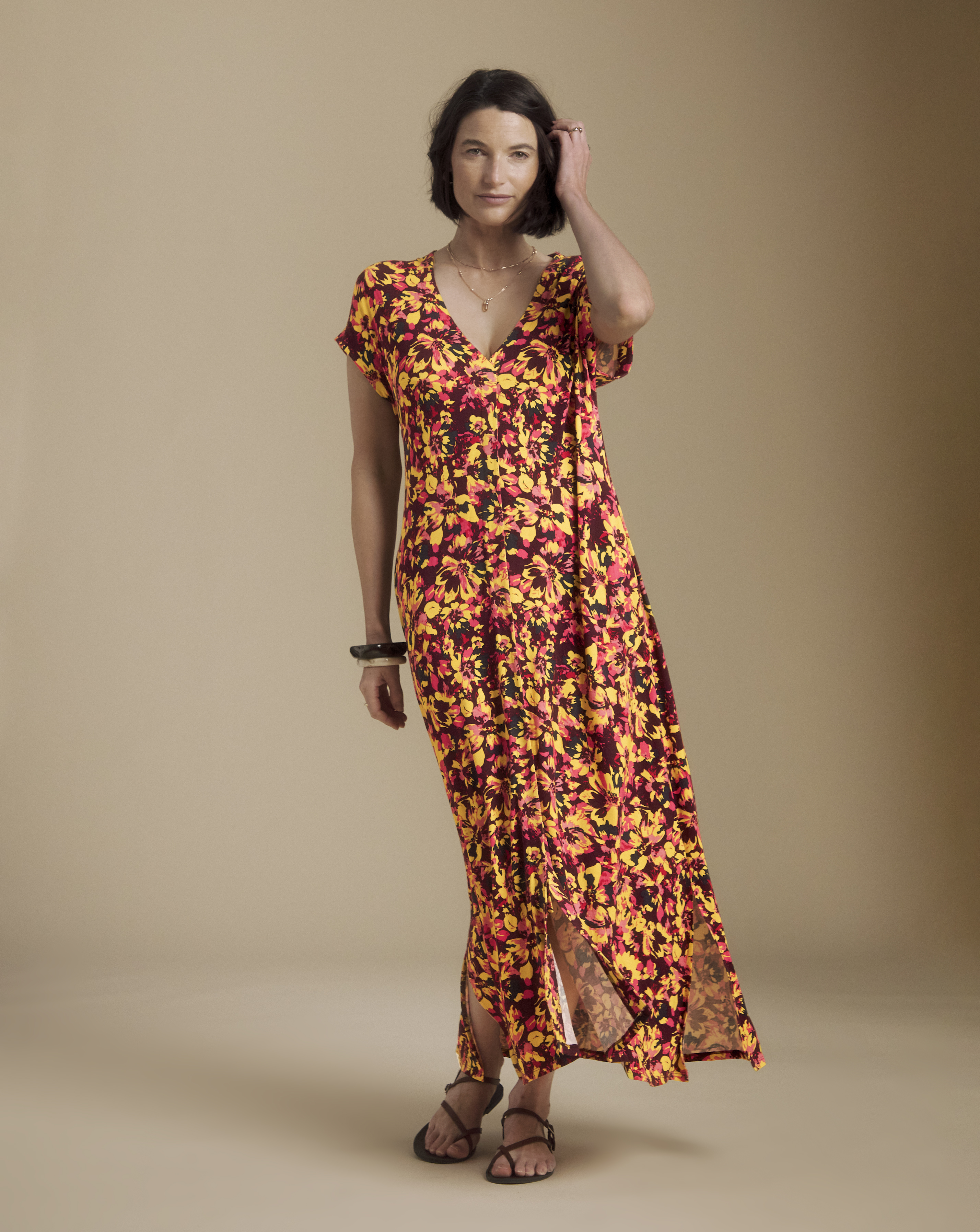 New In - Julipa Petite Cap Sleeve Midi Dress