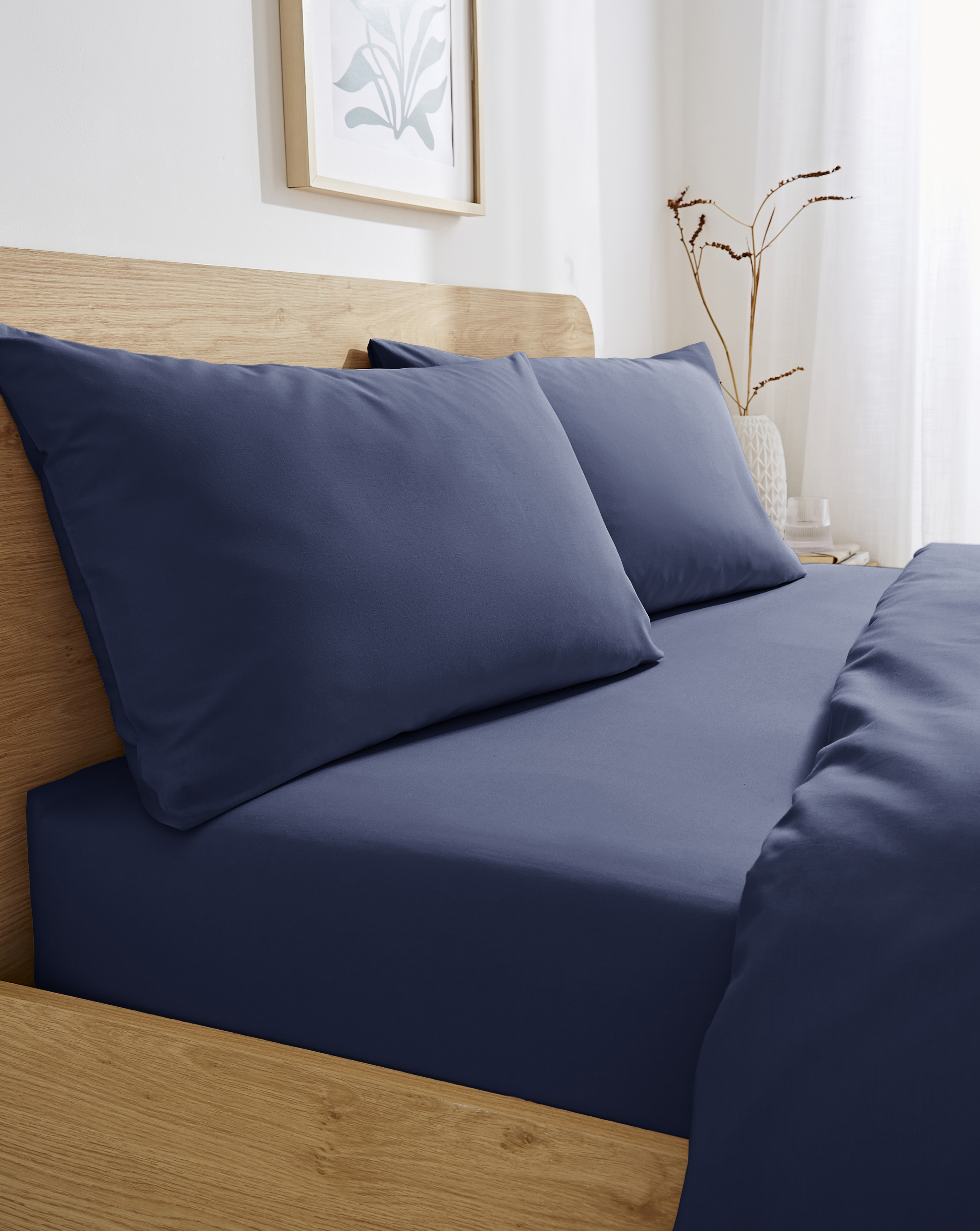 Non Iron Plain Dye 30cm Fitted Sheet