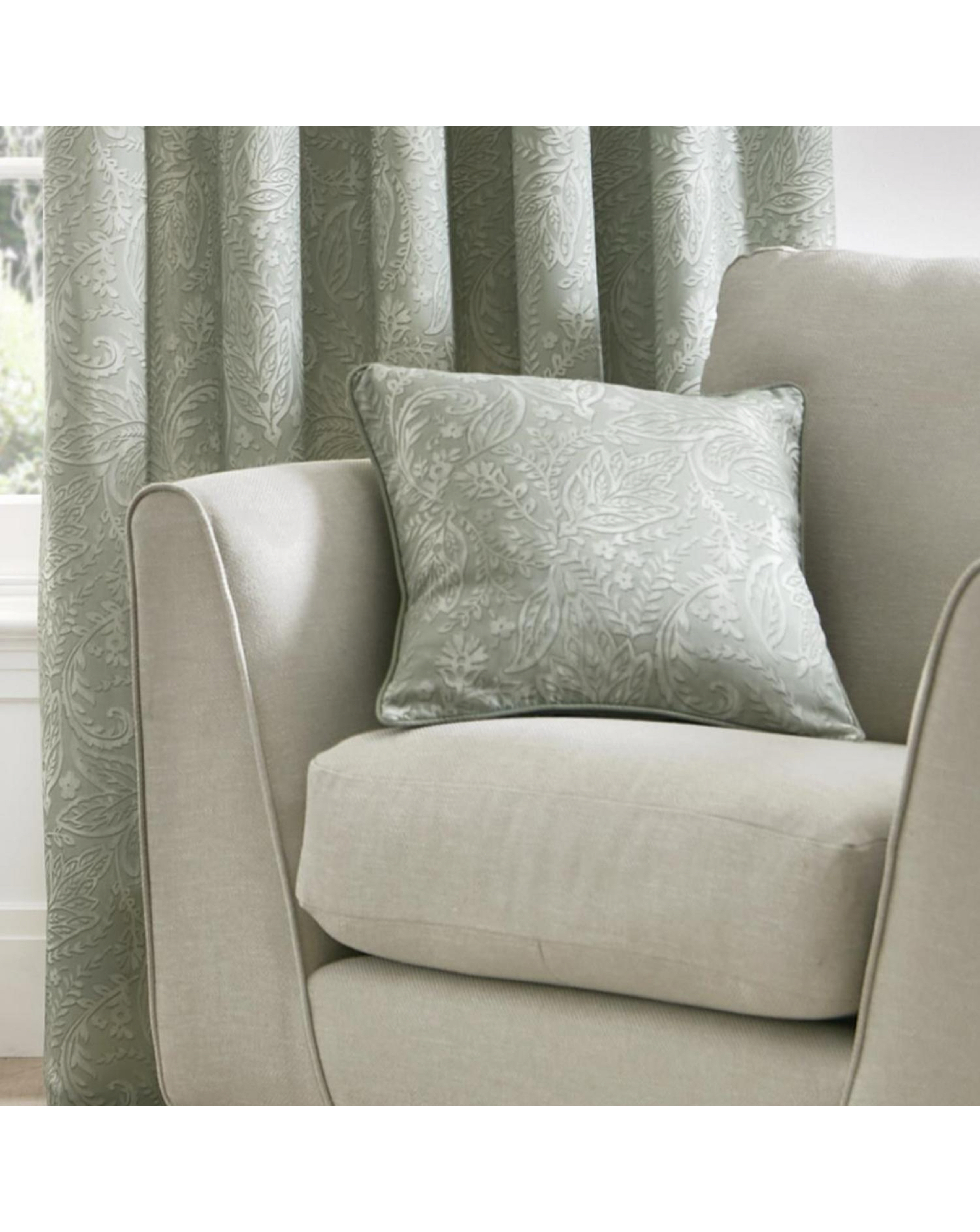 B&Q - Aveline 100% Cotton Green Filled Cushion - Image 2