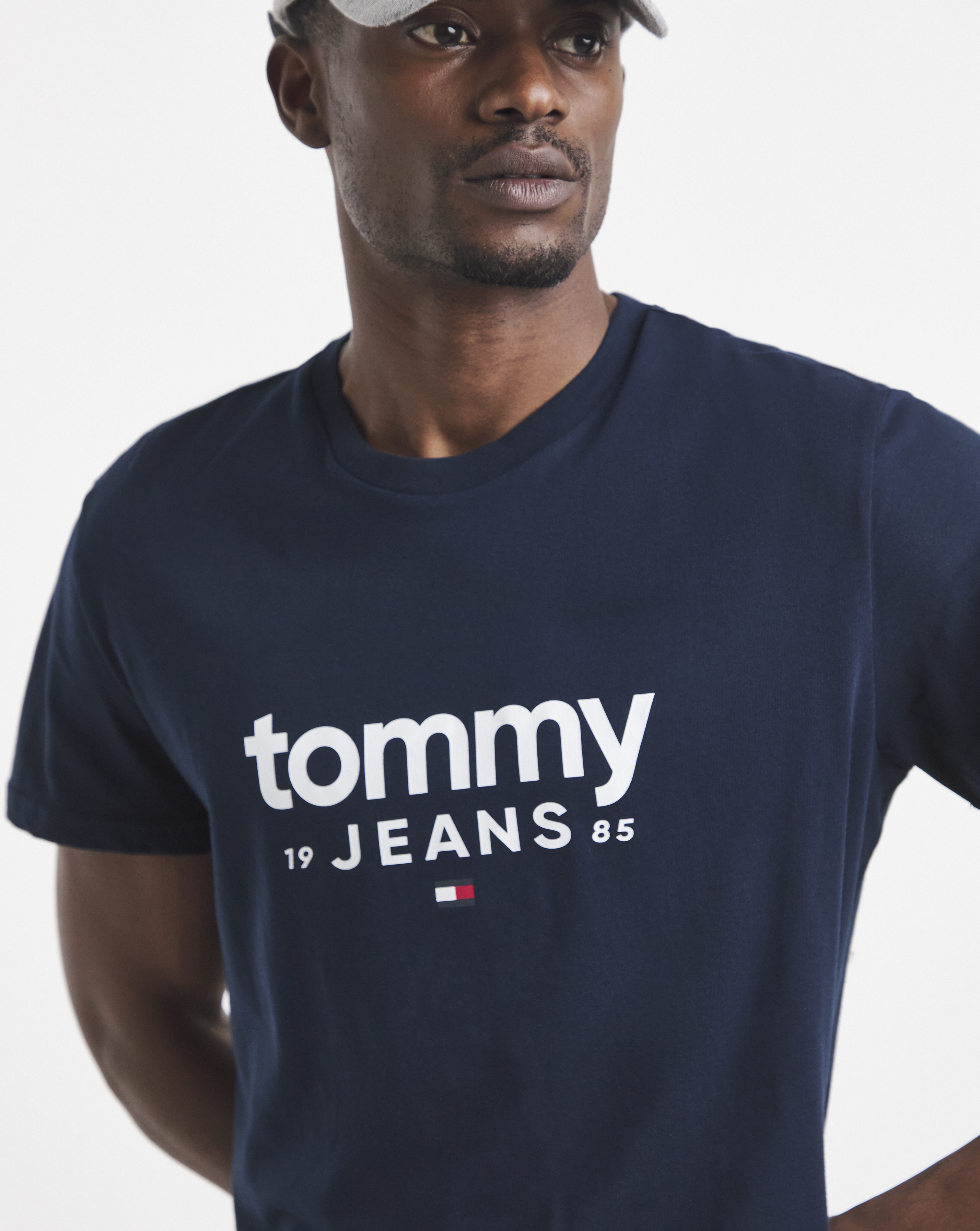 New In - Tommy Jeans Slim Graphic T-Shirt