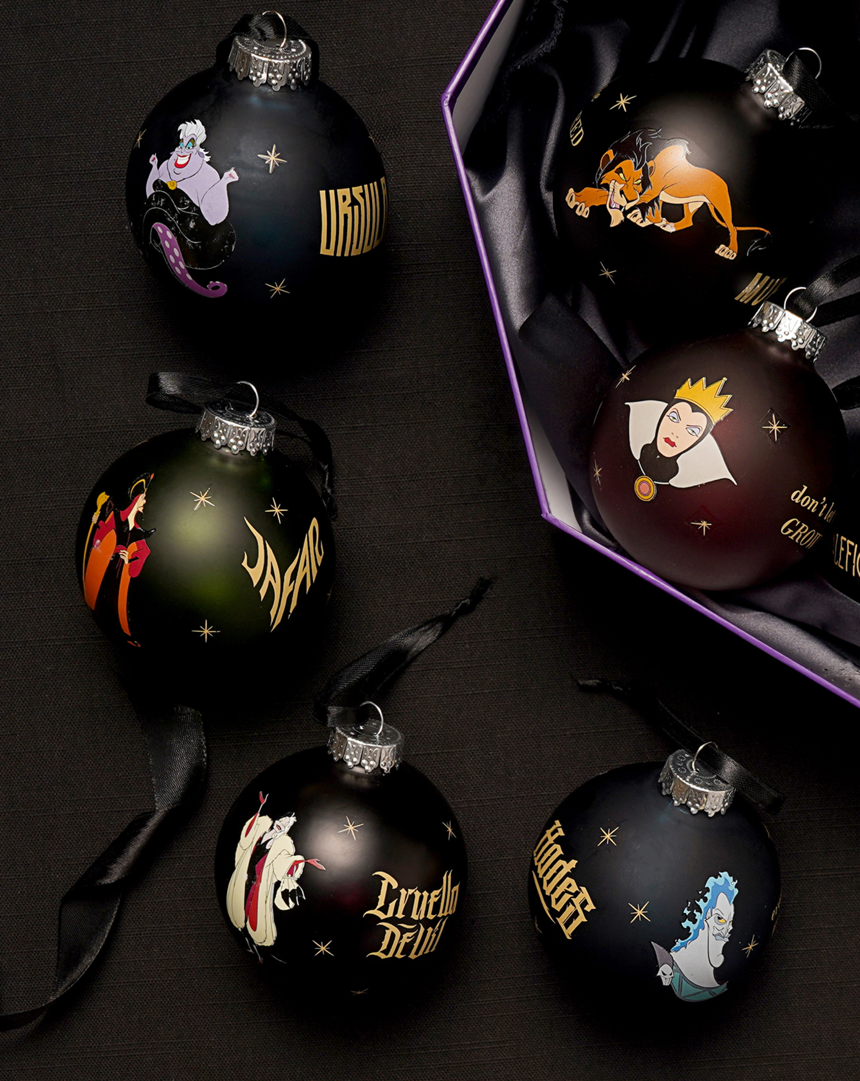 Disney Villains Christmas Tree Baubles Set of 7 Gift Boxed Decorations Novelty - Image 3