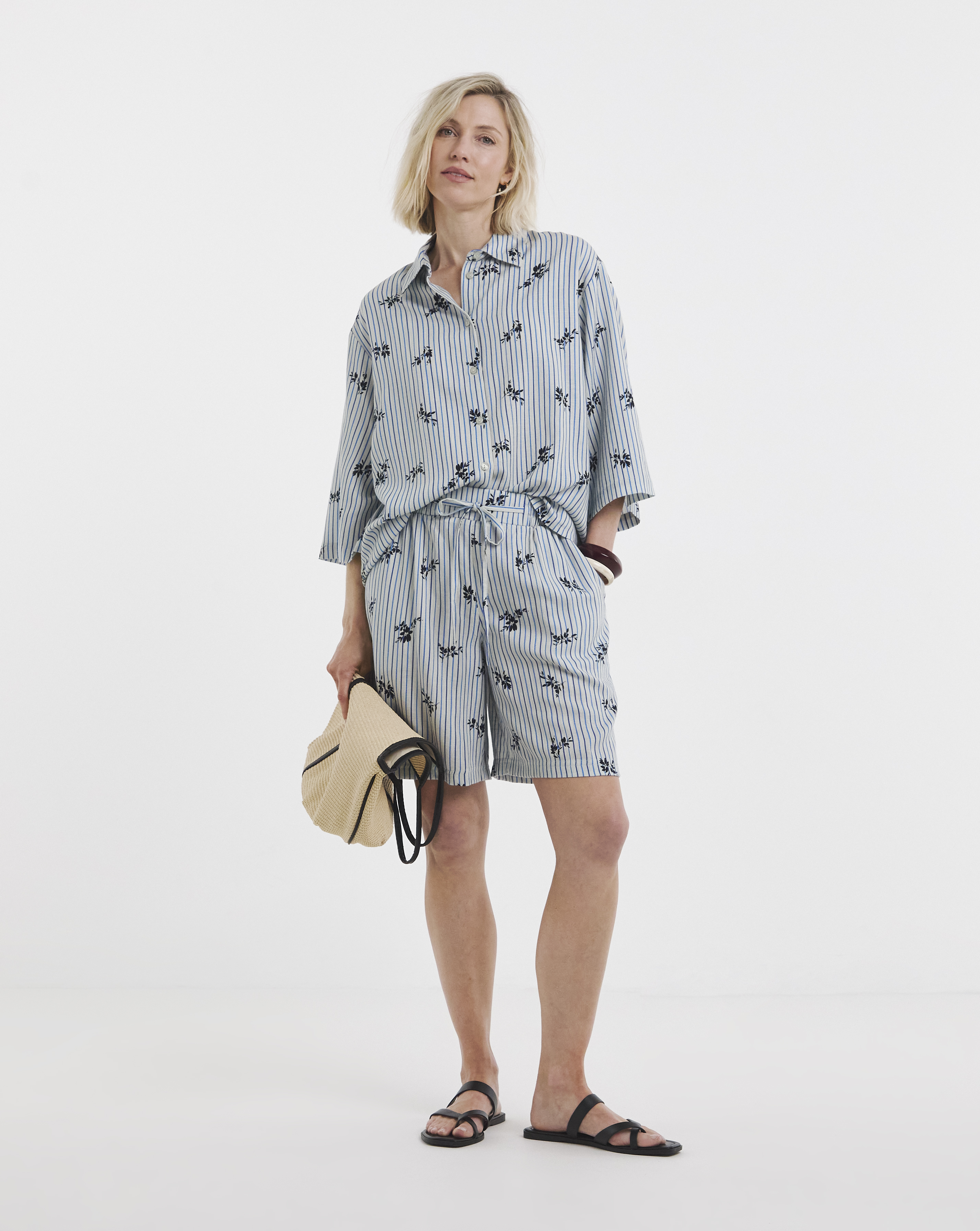 New In - Stripe Print Linen Mix Shorts