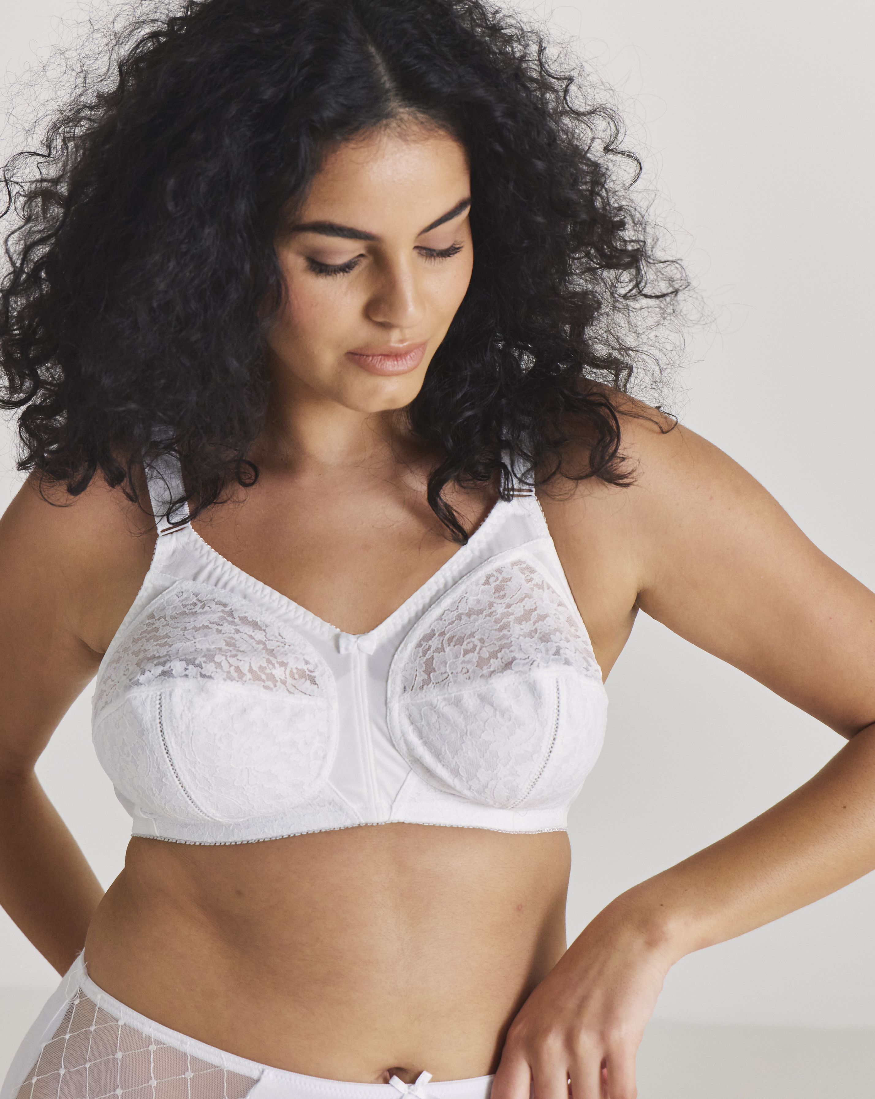 Pretty Secrets Dotty Full Cup Non Wired Bra In White | UK Size 38B Women's