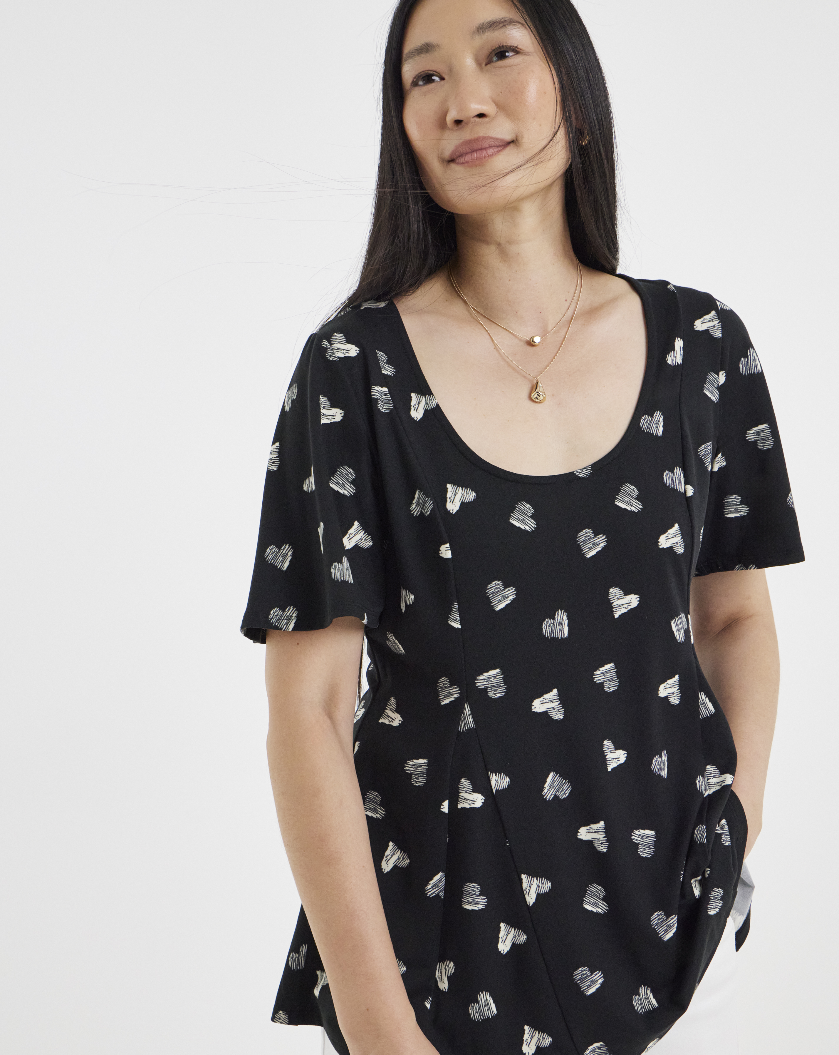 New In - V-Neck SS Longline Top
