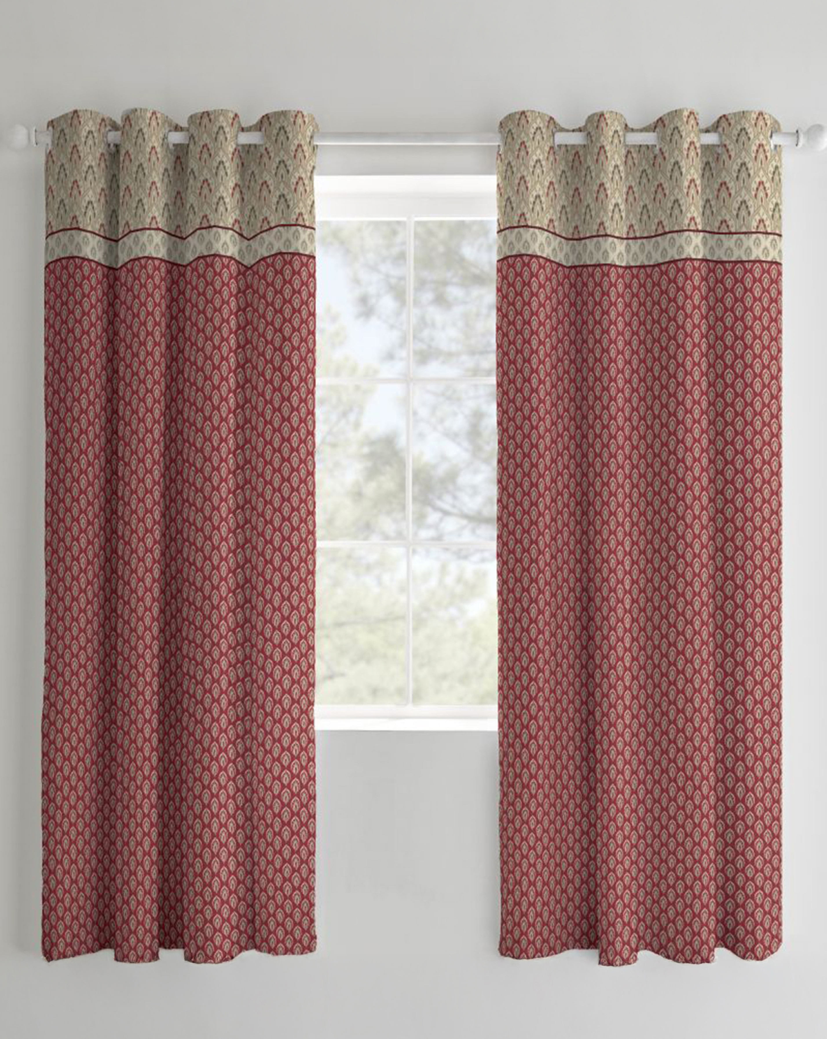 Catherine Lansfield Unisex Red Kashmir Lined Eyelet Curtains - Image 4