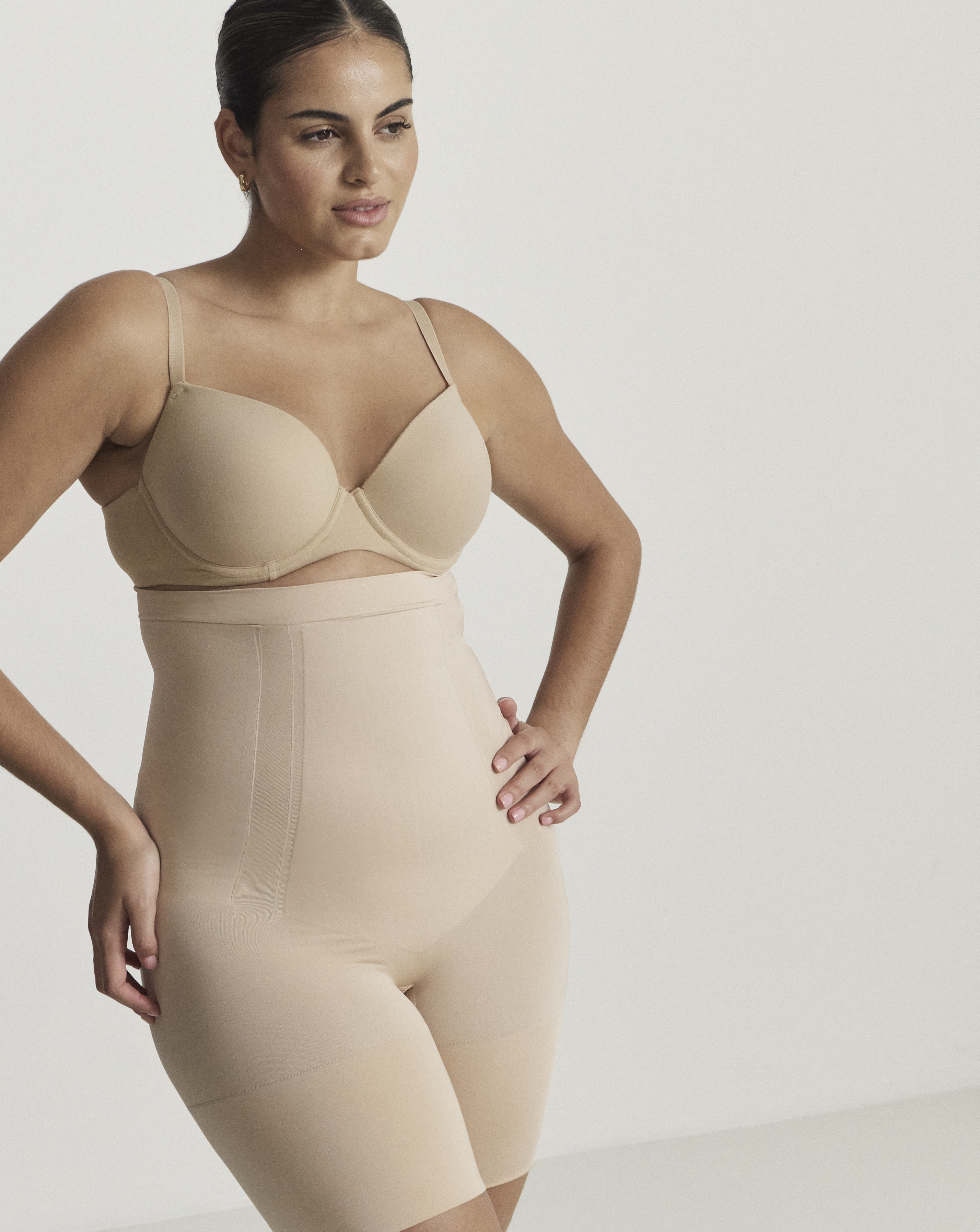 Spanx Oncore High Waist Shorts Soft Nude