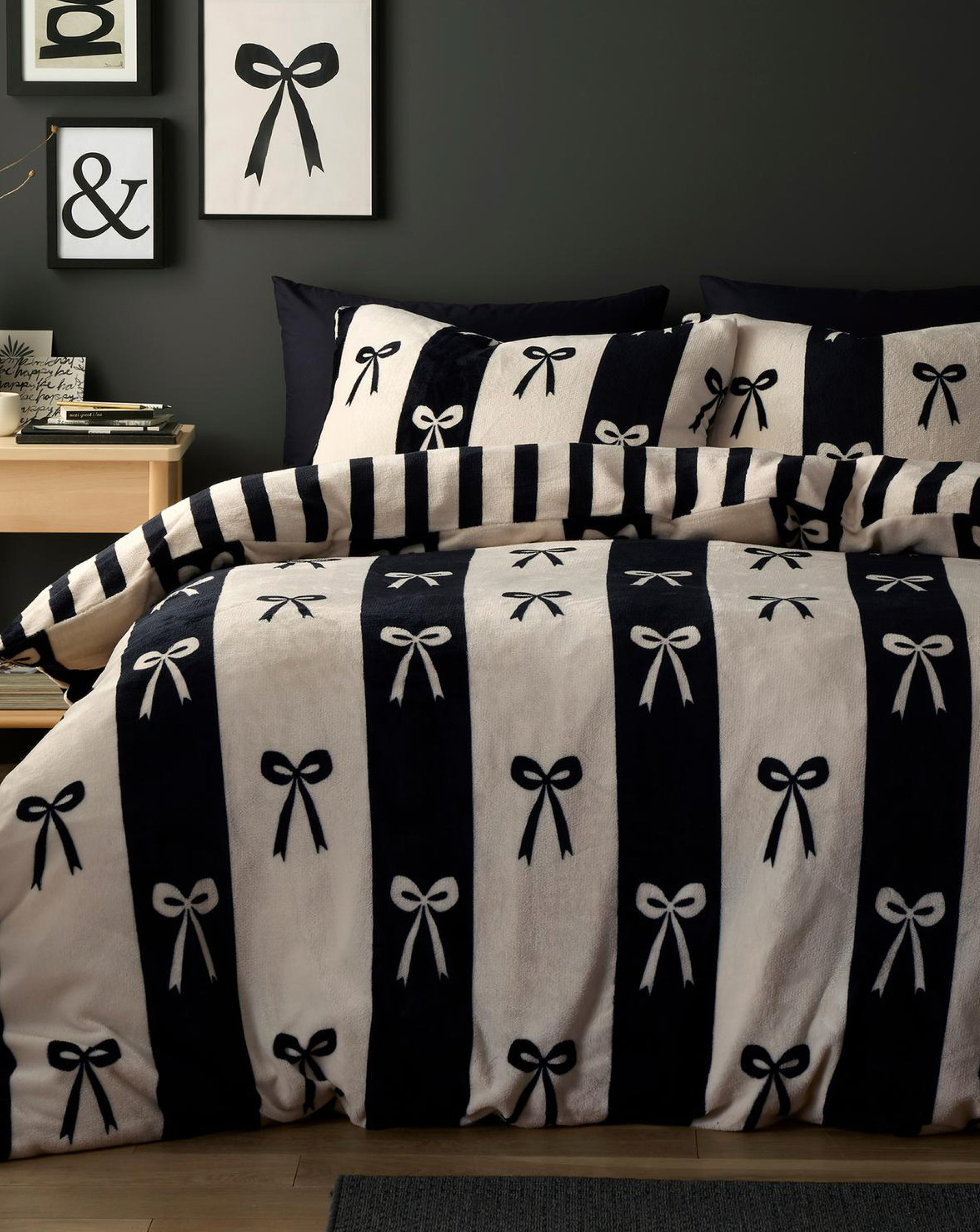 Fusion Bows Fleece Duvet Cover Set