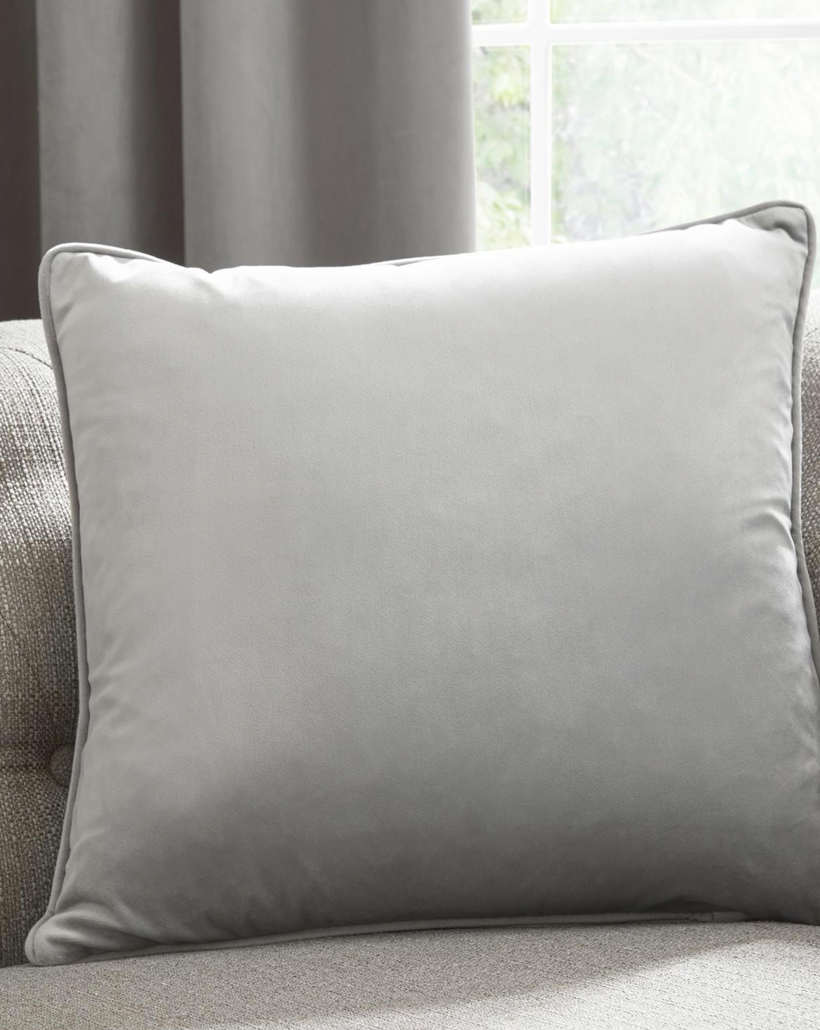Laurence Bowen Montrose Filled Cushion