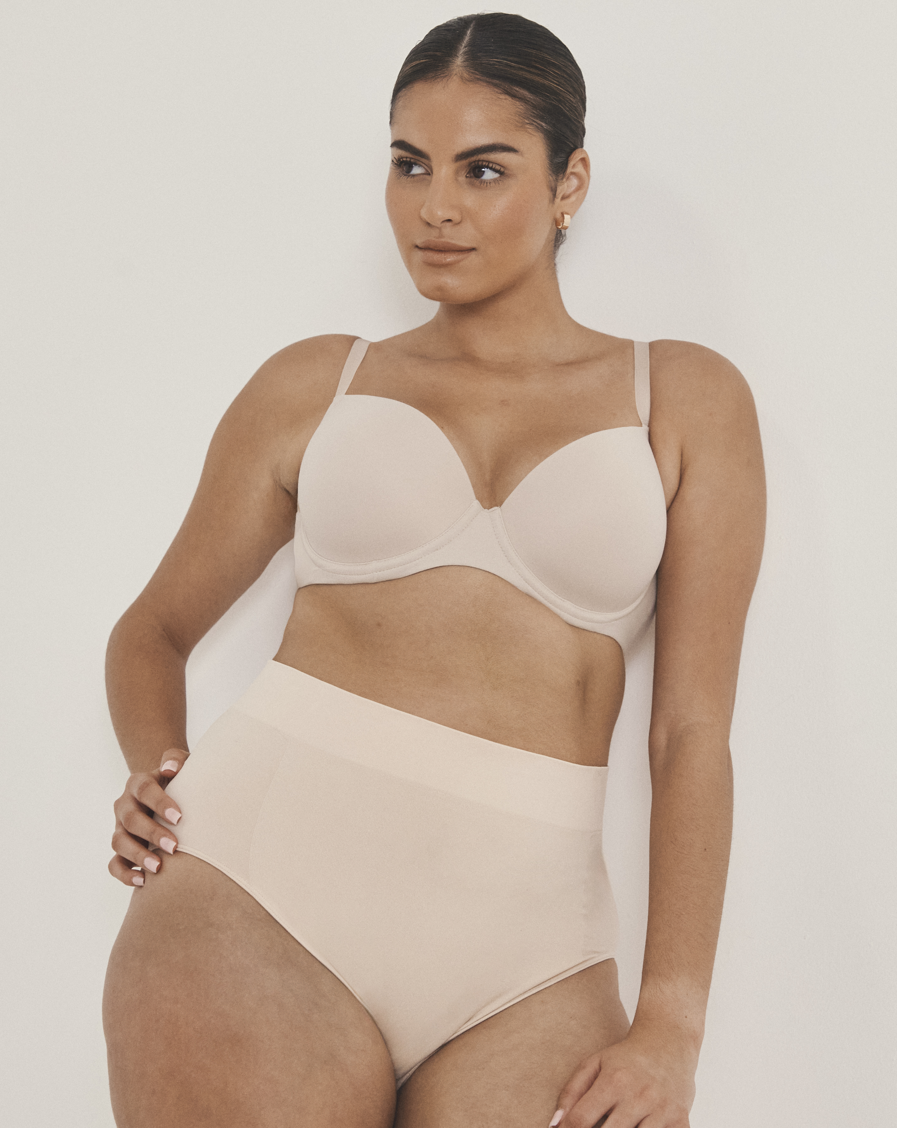 New In - Seamfree Shaping Briefs