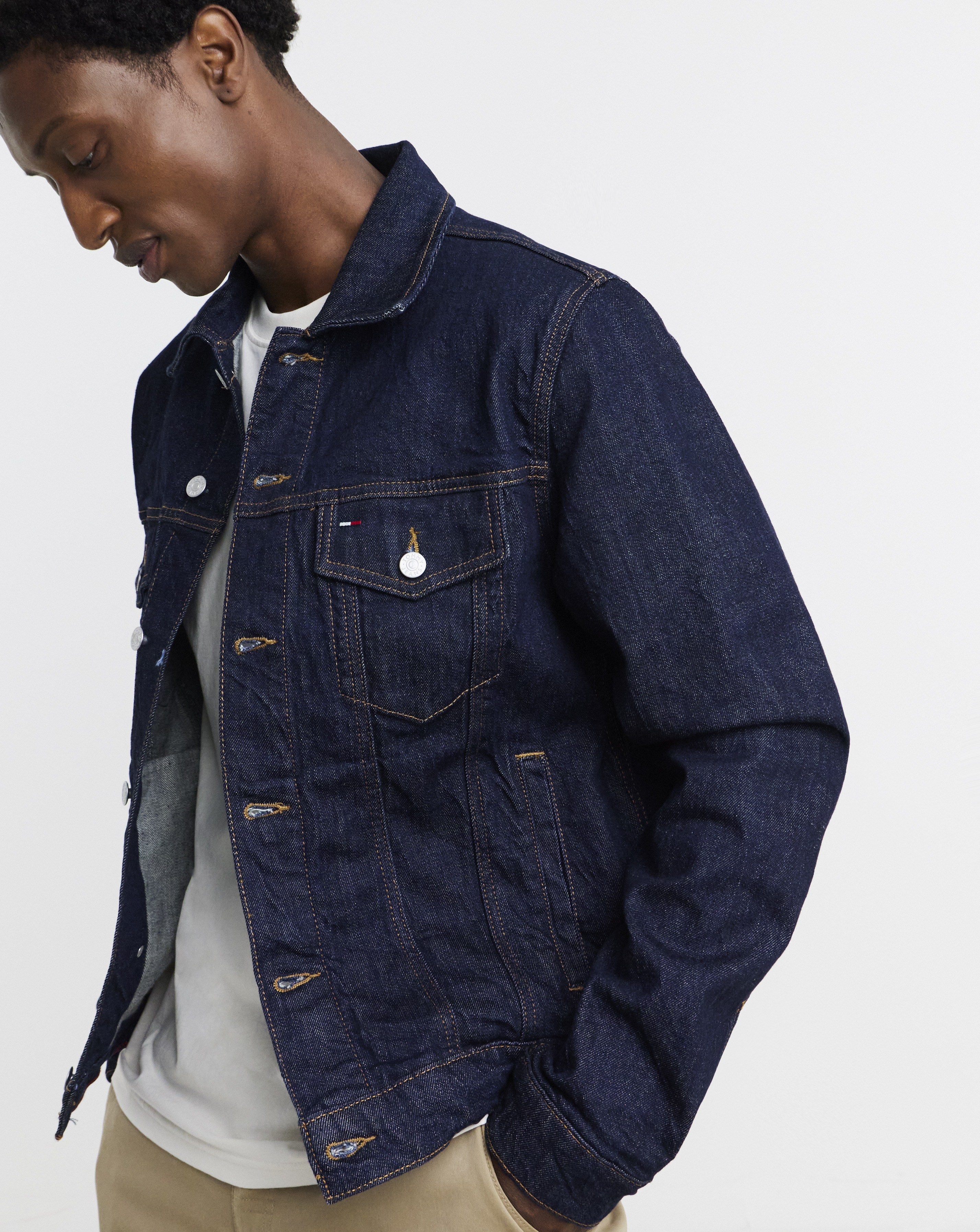 Tommy Jeans Men's Ryan Rglr Trckr Jckt Ext Di4156 Dm0dm22984 Trucker Jacket (pack of 1) - Image 2