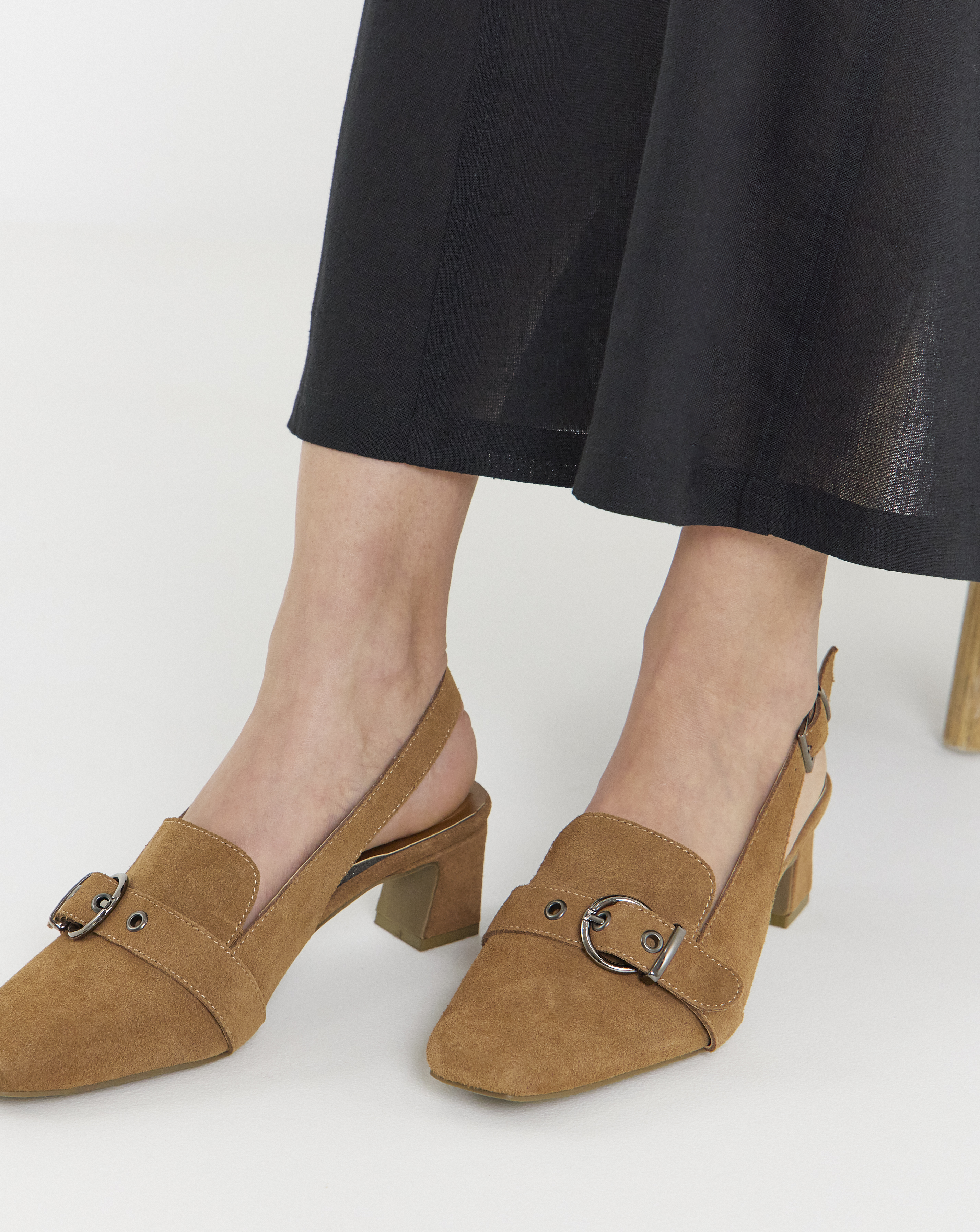 New In - Buckle Detail Suede Slingback Wide