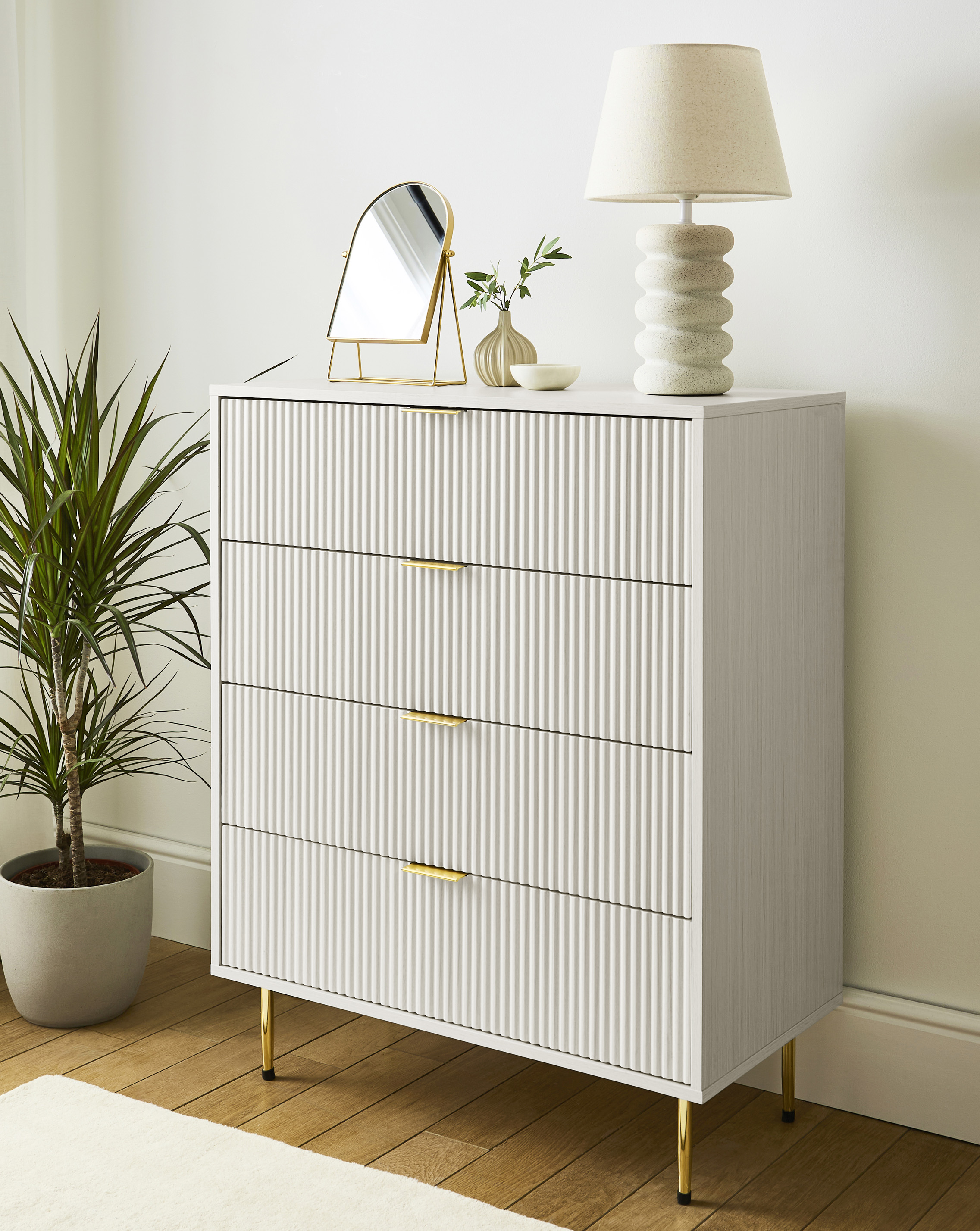 Fernley Small Chest