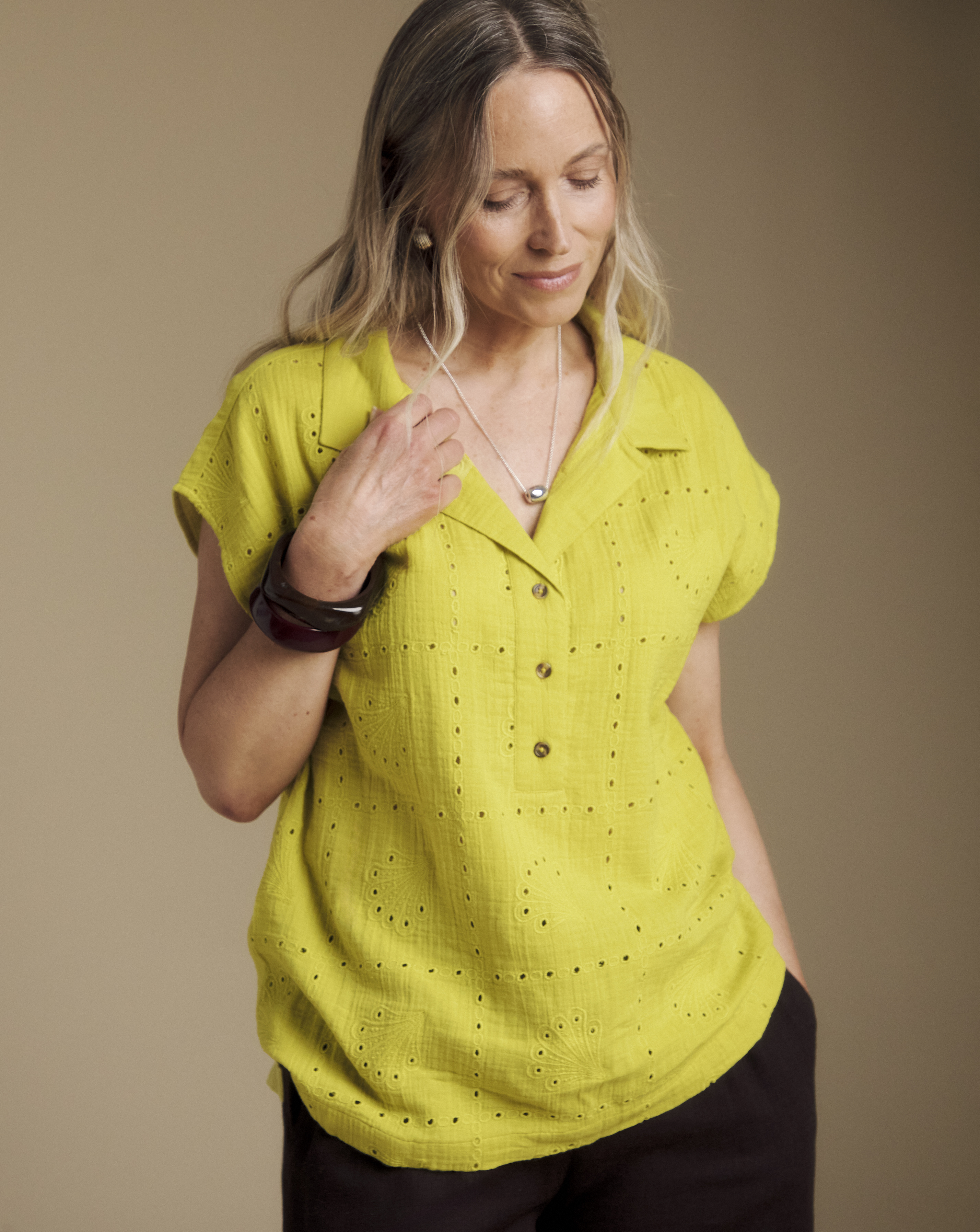 New In - Julipa Broderie Pop Over Top