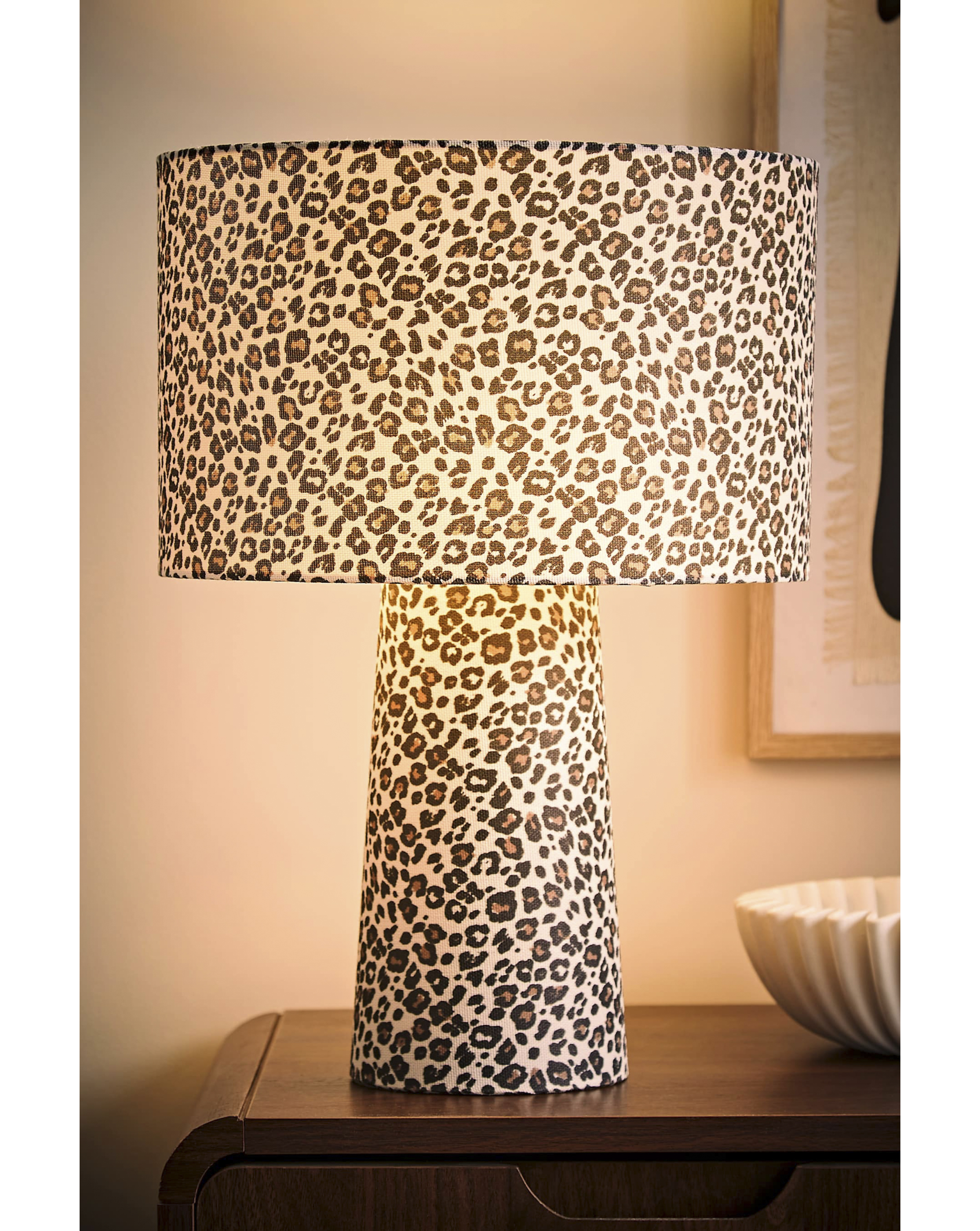 ValueLights Bertie Leopard Print Fabric Table Lamp