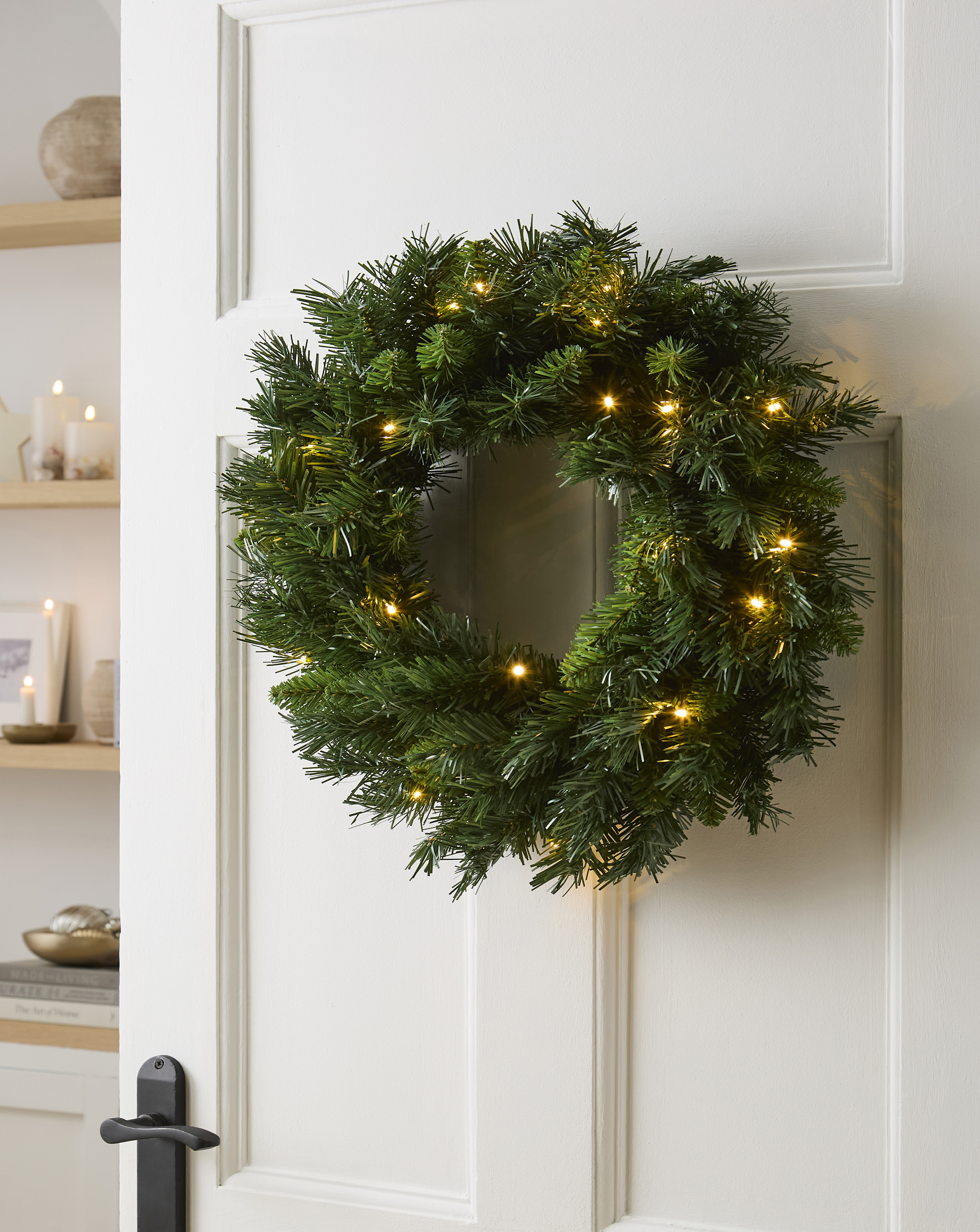 Pre-Lit Malmo Pine Wreath