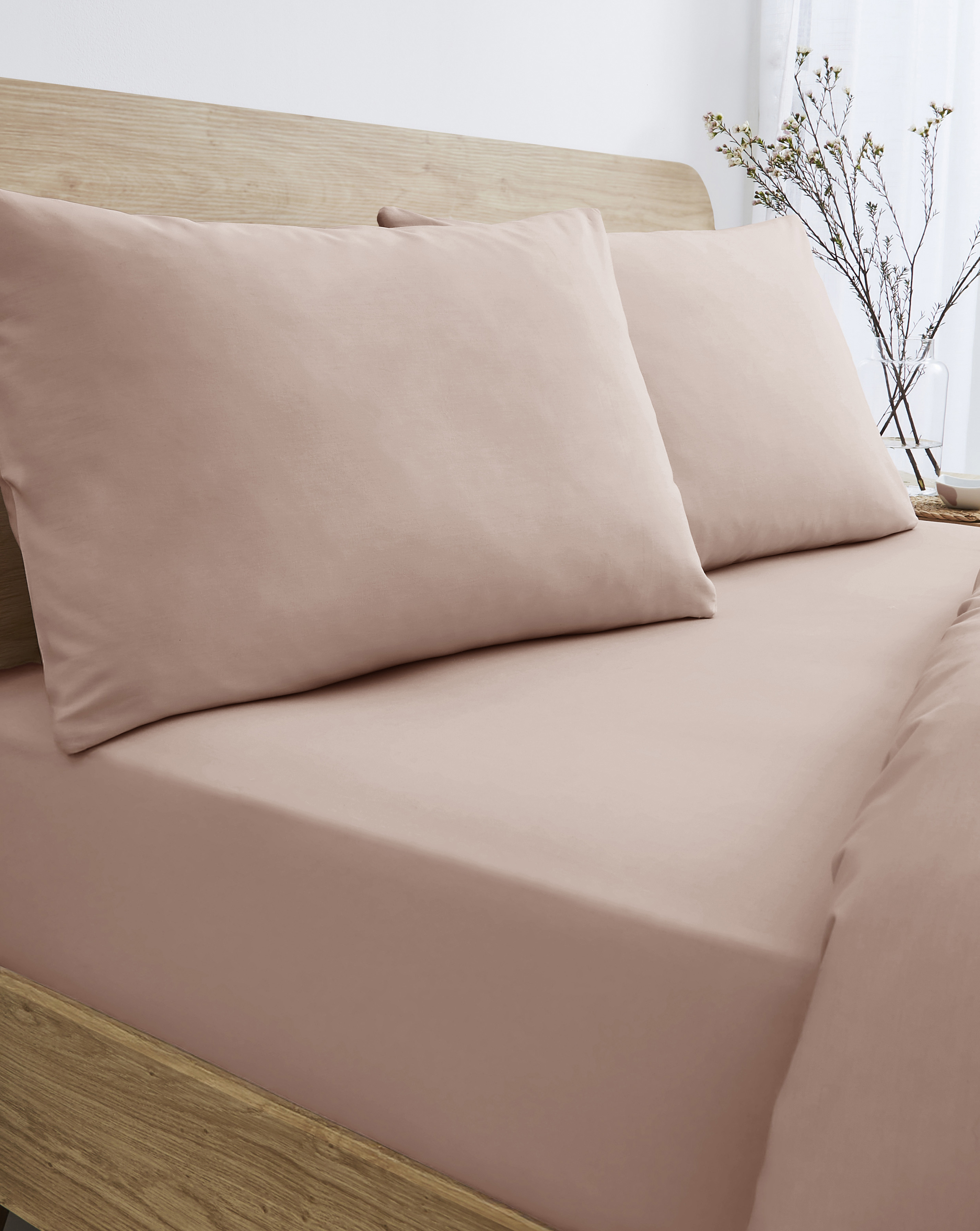 Pure Cotton 200 Thread Count Extra Deep 38cm Fitted Sheet
