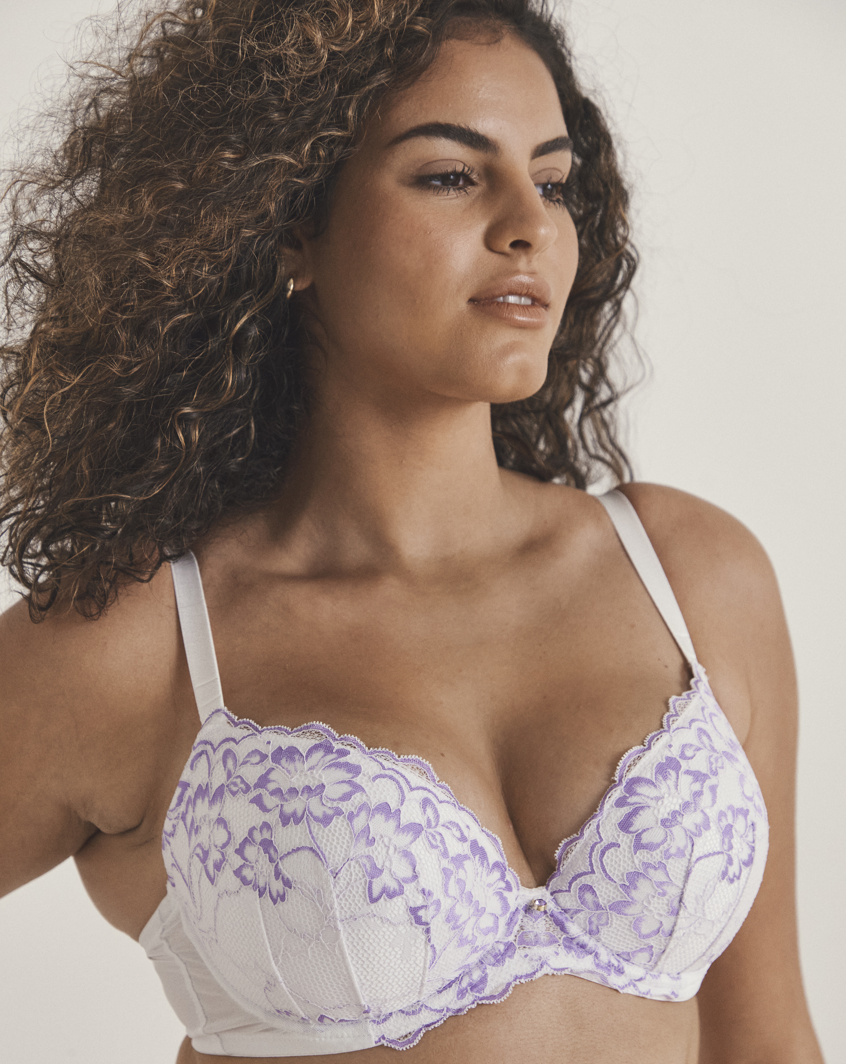 New In - Ann Summers Sexy Lace Plunge Bra