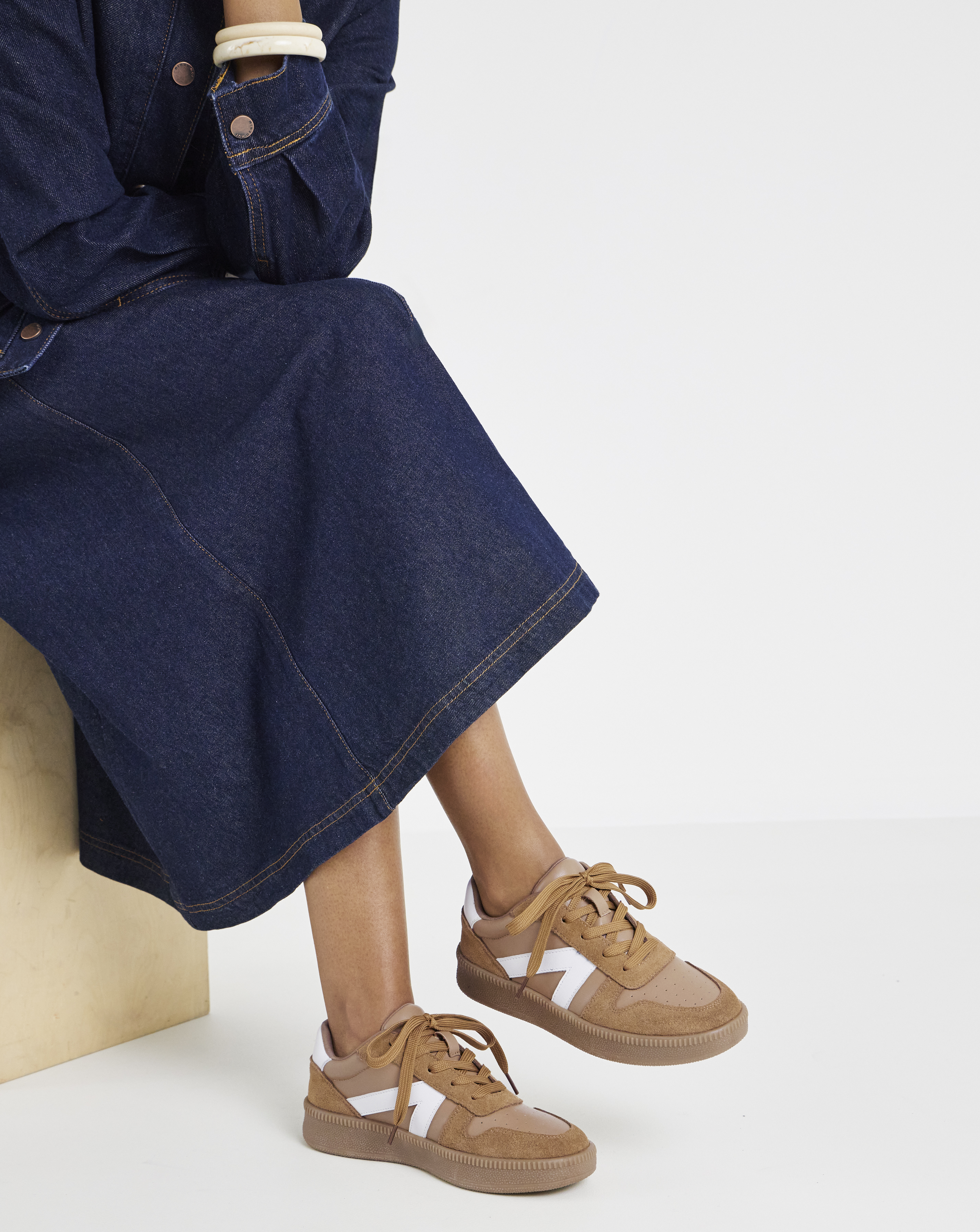 New In - Leather Retro Trainer E Fit