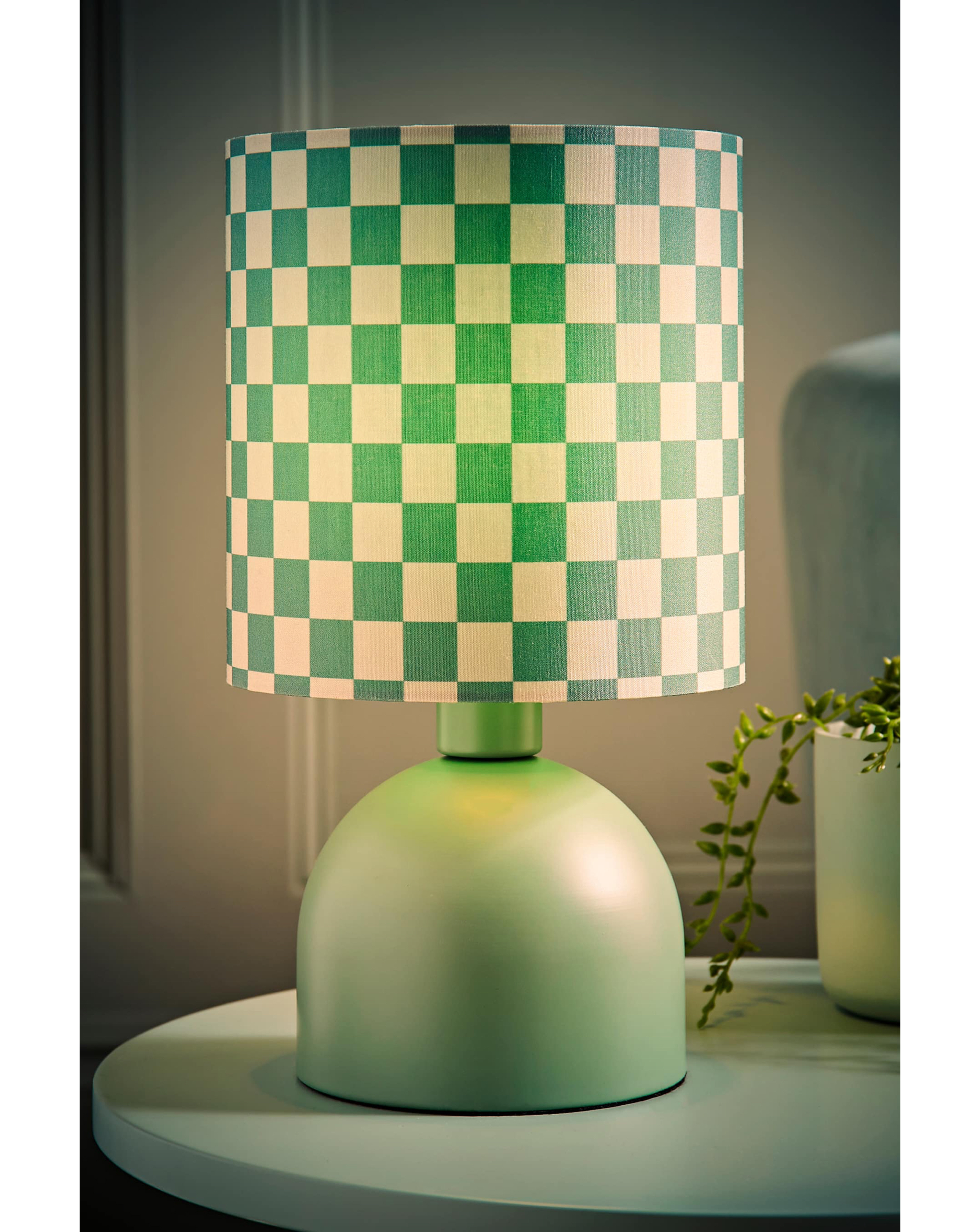 ValueLights Miley Green Checkerboard Table Lamp