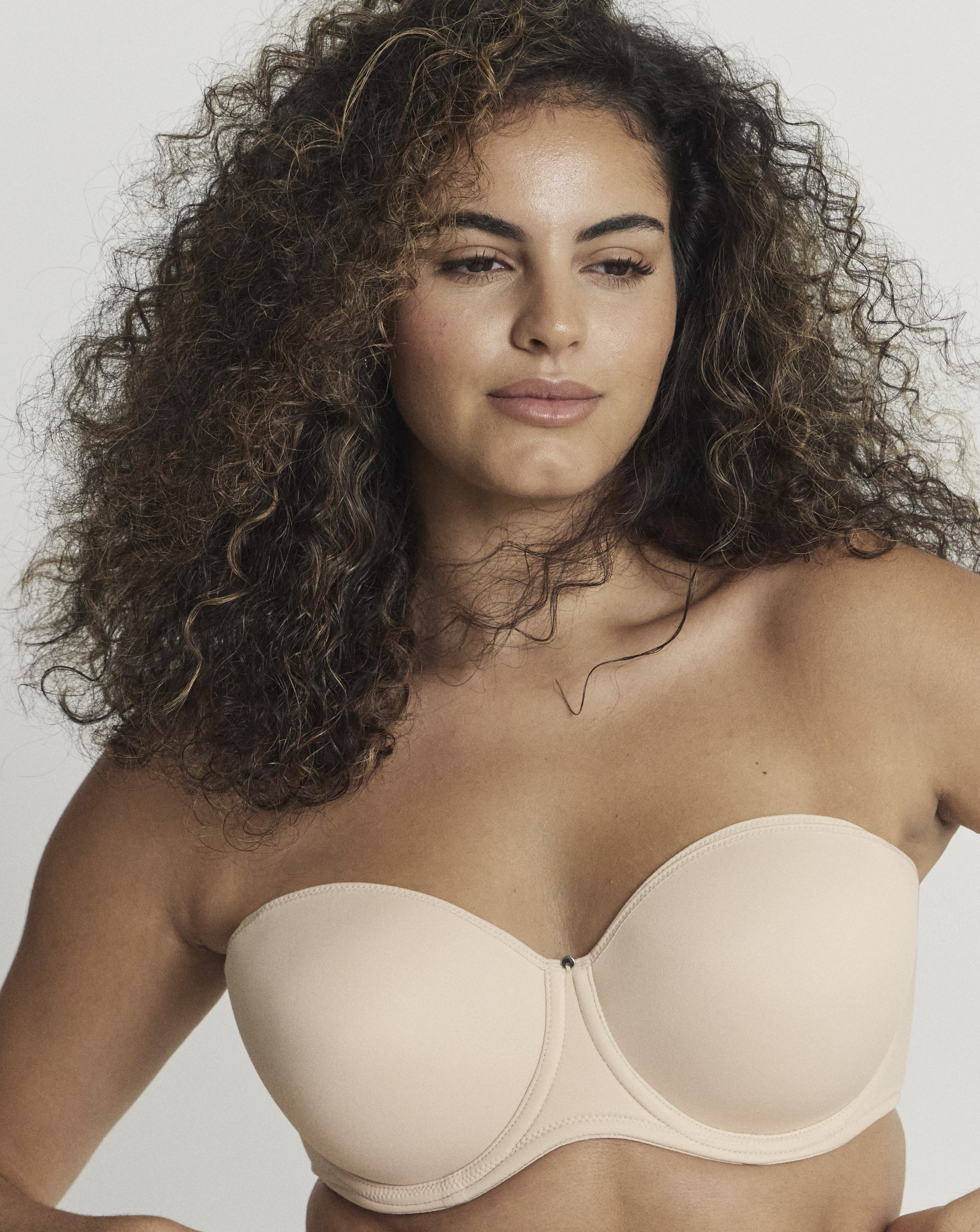 Fantasie Aura Strapless Wired Bra In Natural beige | UK Size 32D Women's