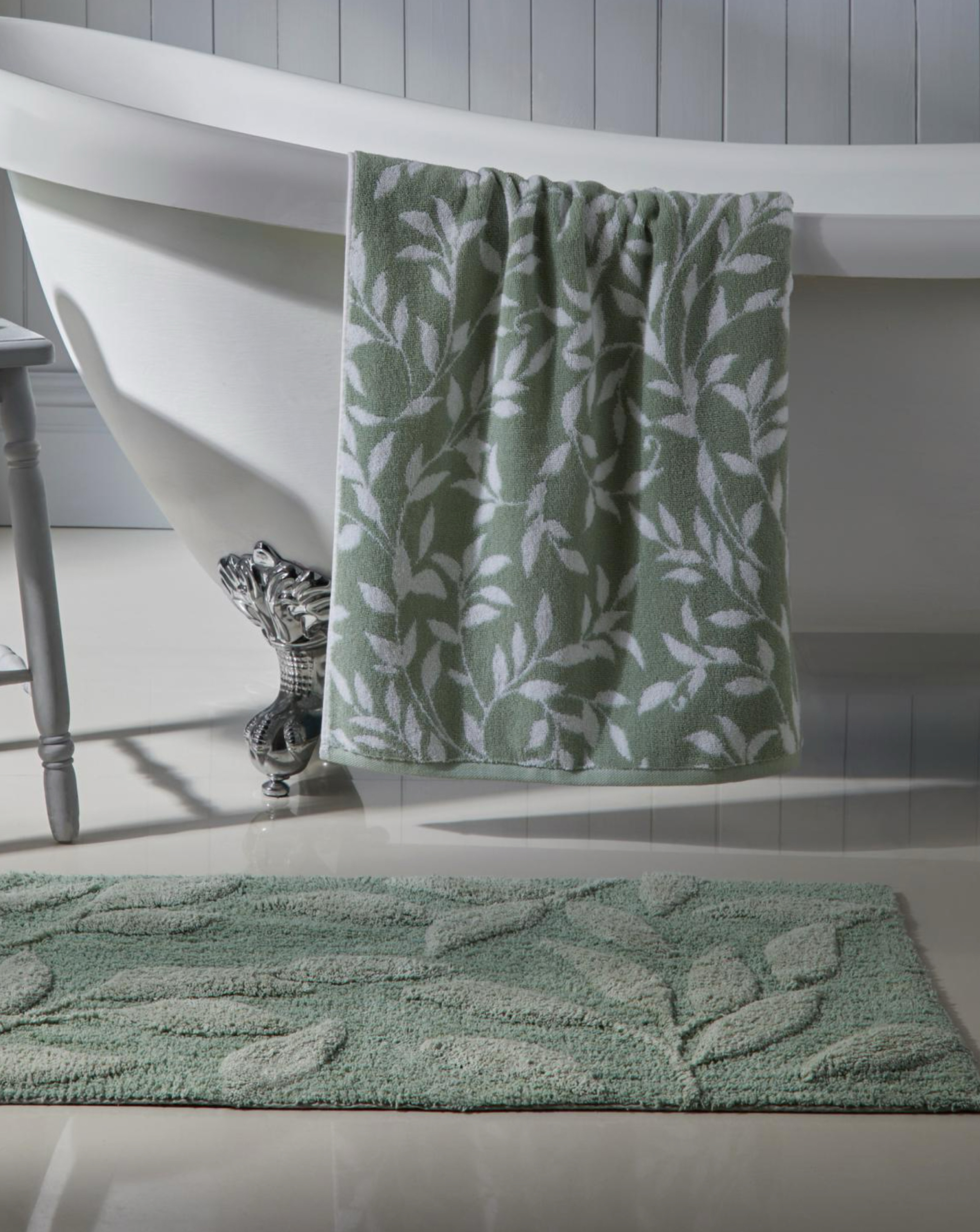 New In - Sandringham Bath Mat