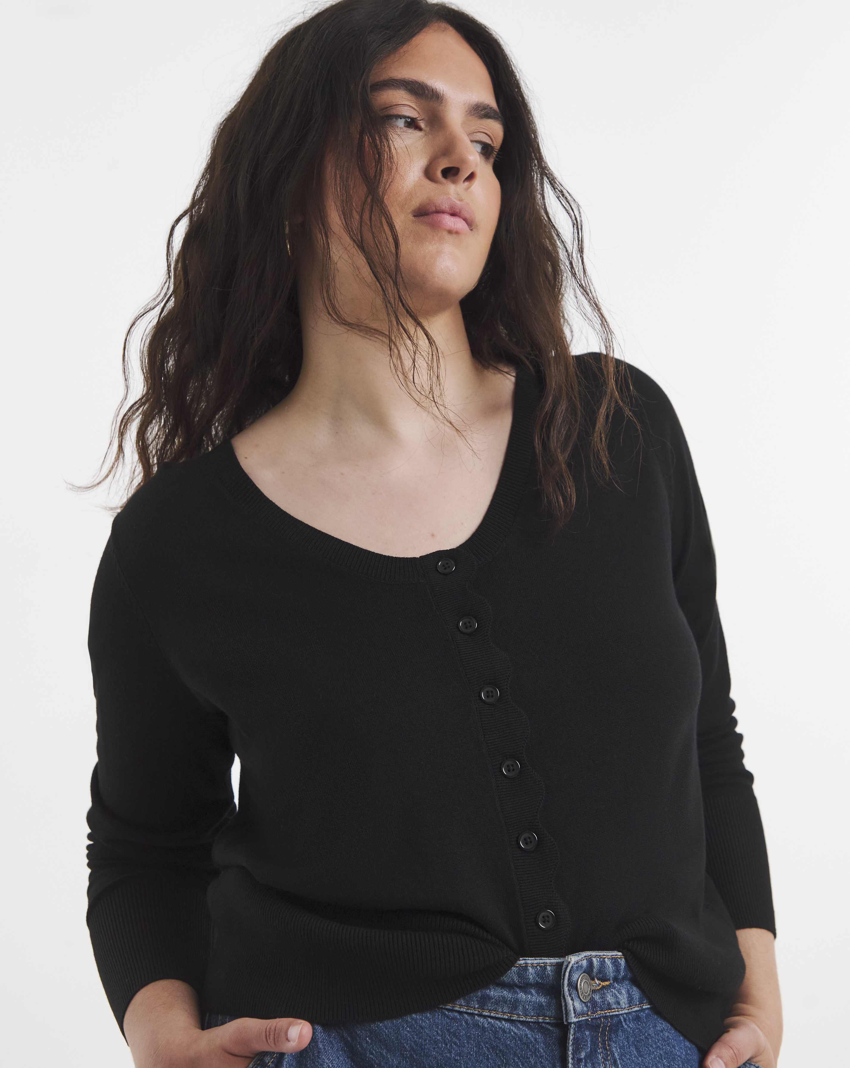 New In - Fine Gauge Scallop Edge Cardigan