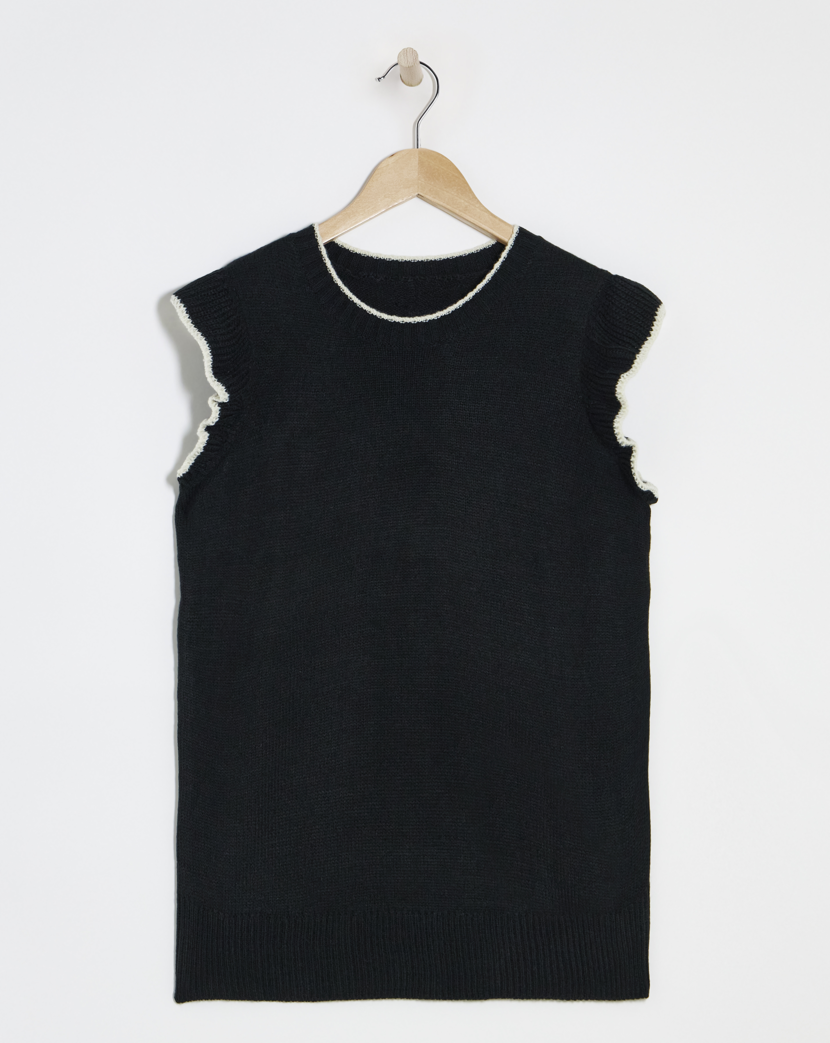 Simply Be Black Tipped Ruffle Shoulder Knitted Vest