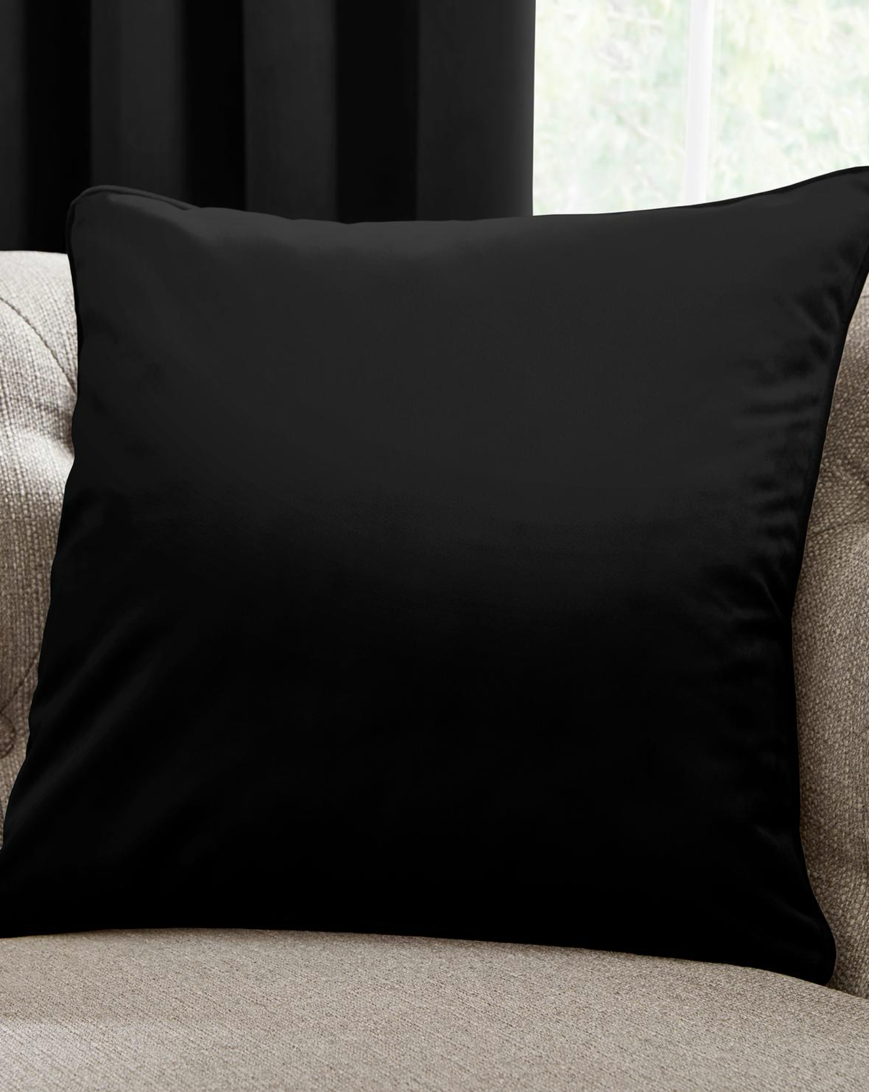 Laurence Bowen Montrose Filled Cushion