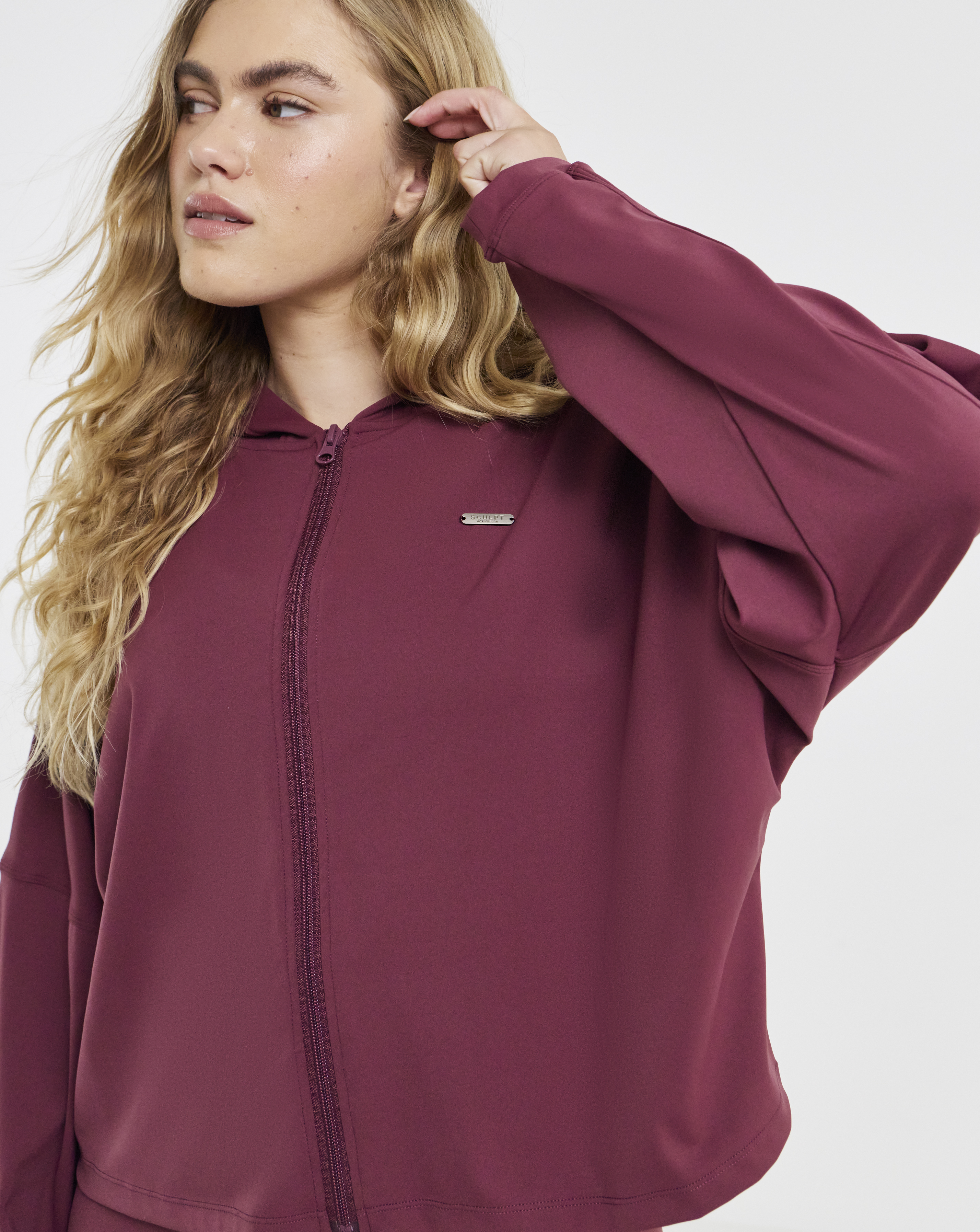 Sculpt Activewear Oversized Light Zip
