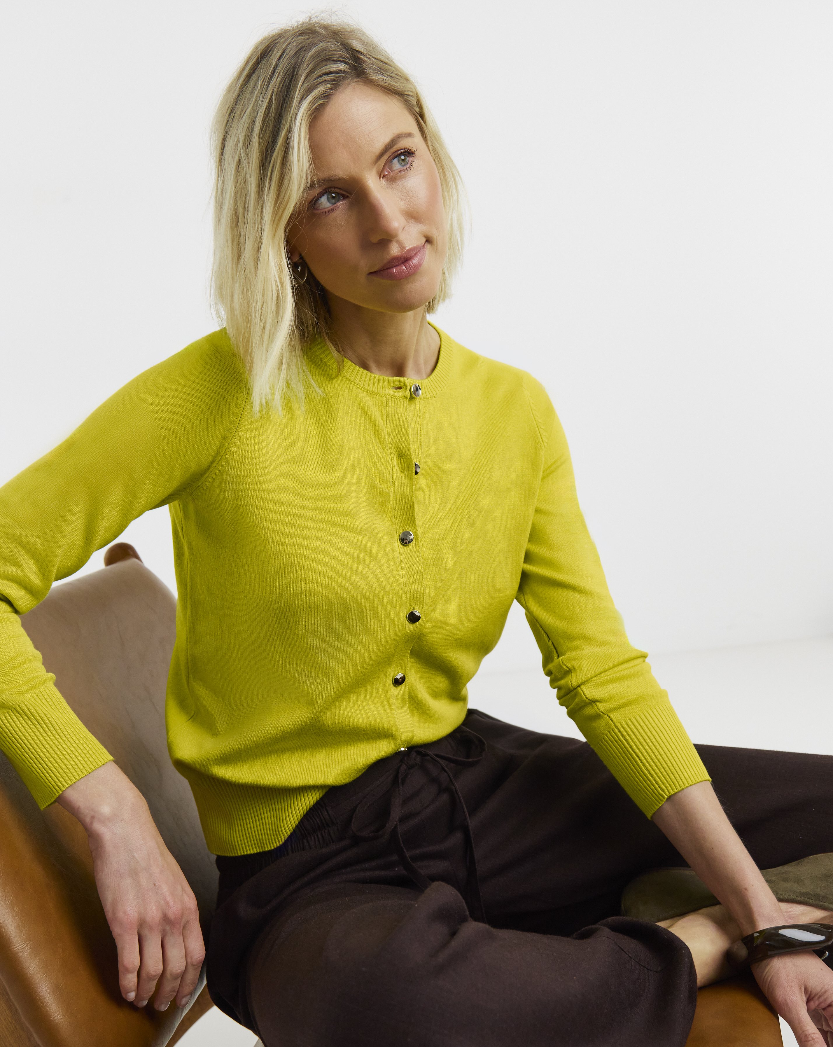 New In - Fine Knit Crew Neck Cardigan