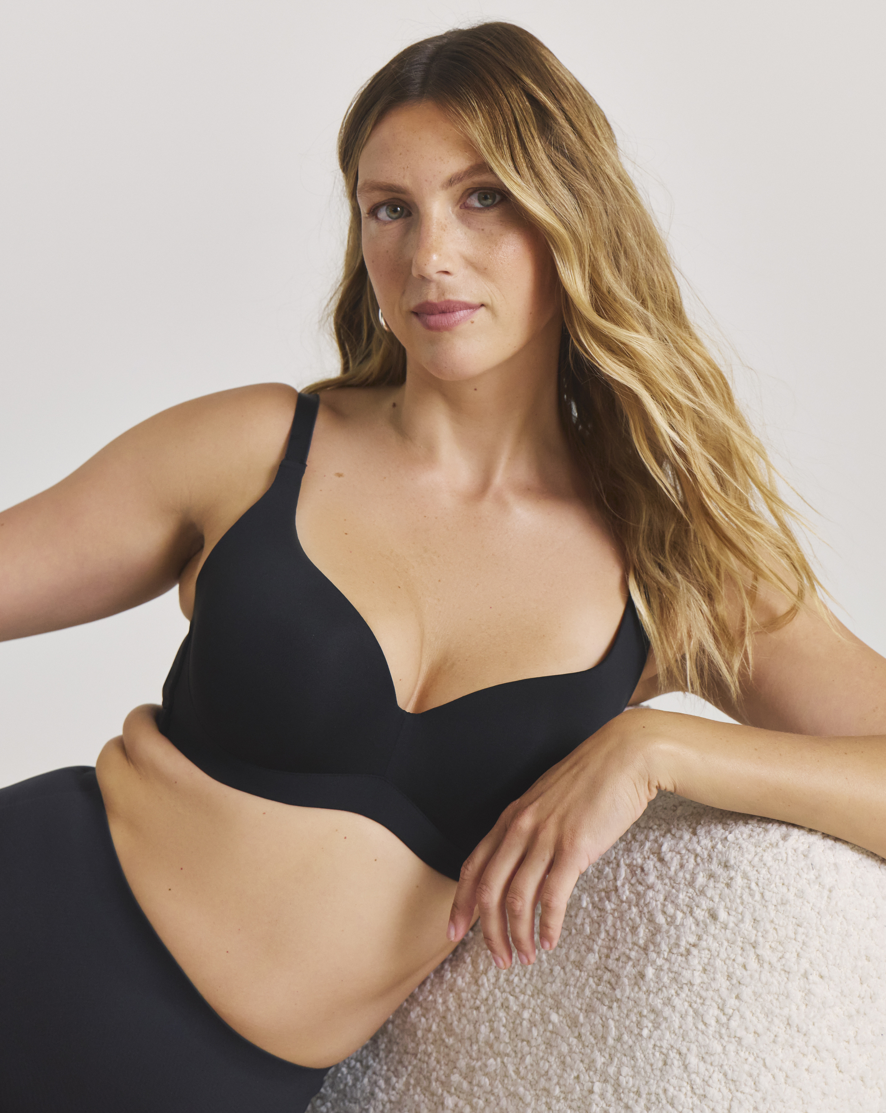 MAGISCULPT Smoothing Wired T-Shirt Bra