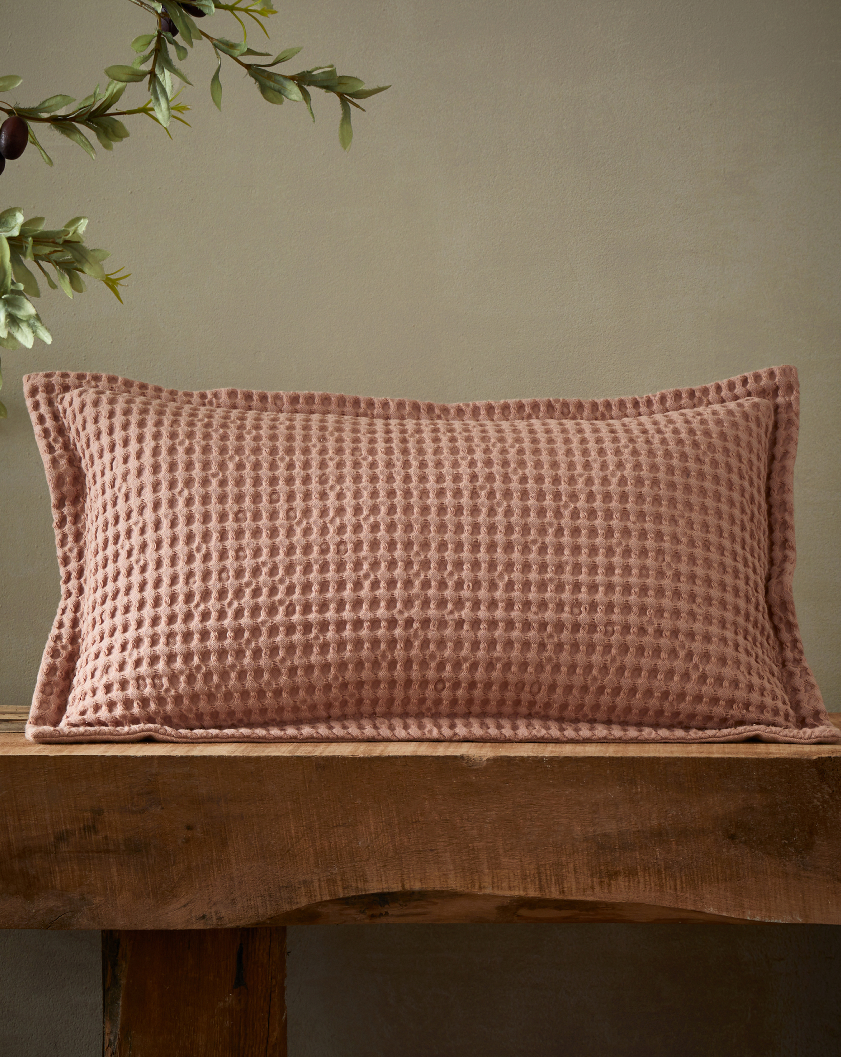 Pineapple Elephant Men's Pink Jaipur Waffle Cushion