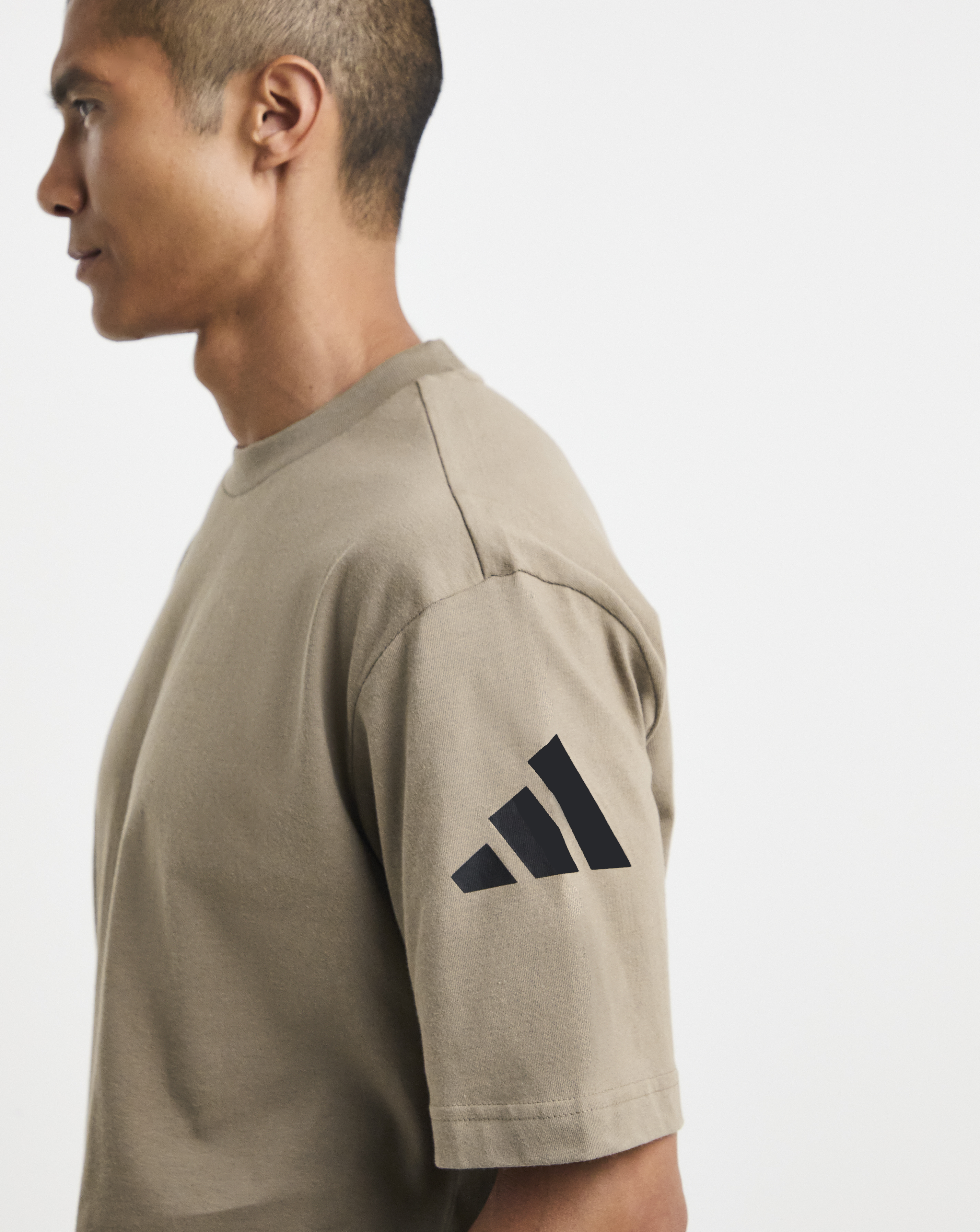 adidas Essentials Loose Fit T-Shirt