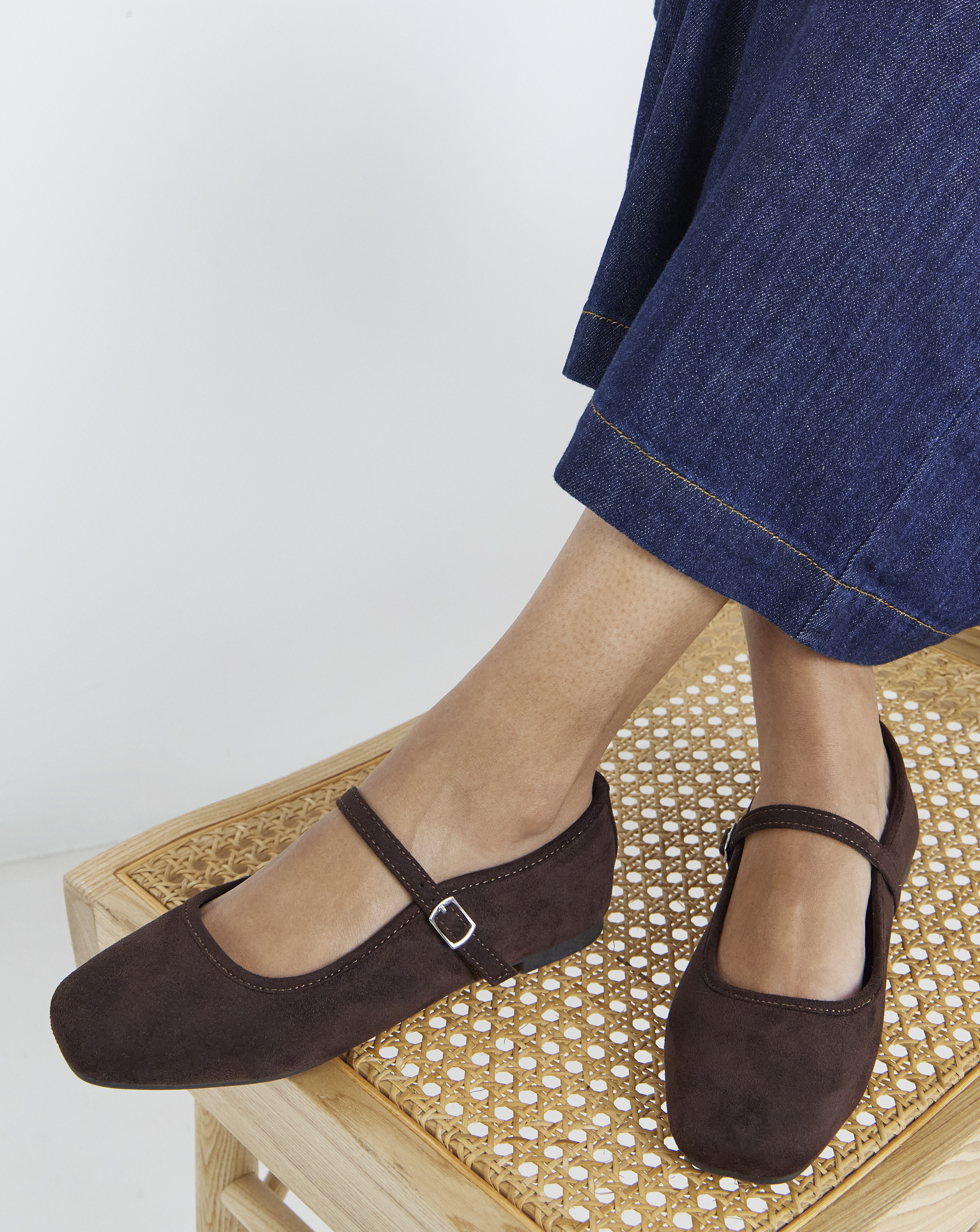 New In - Mary Jane Flat Shoe Wide