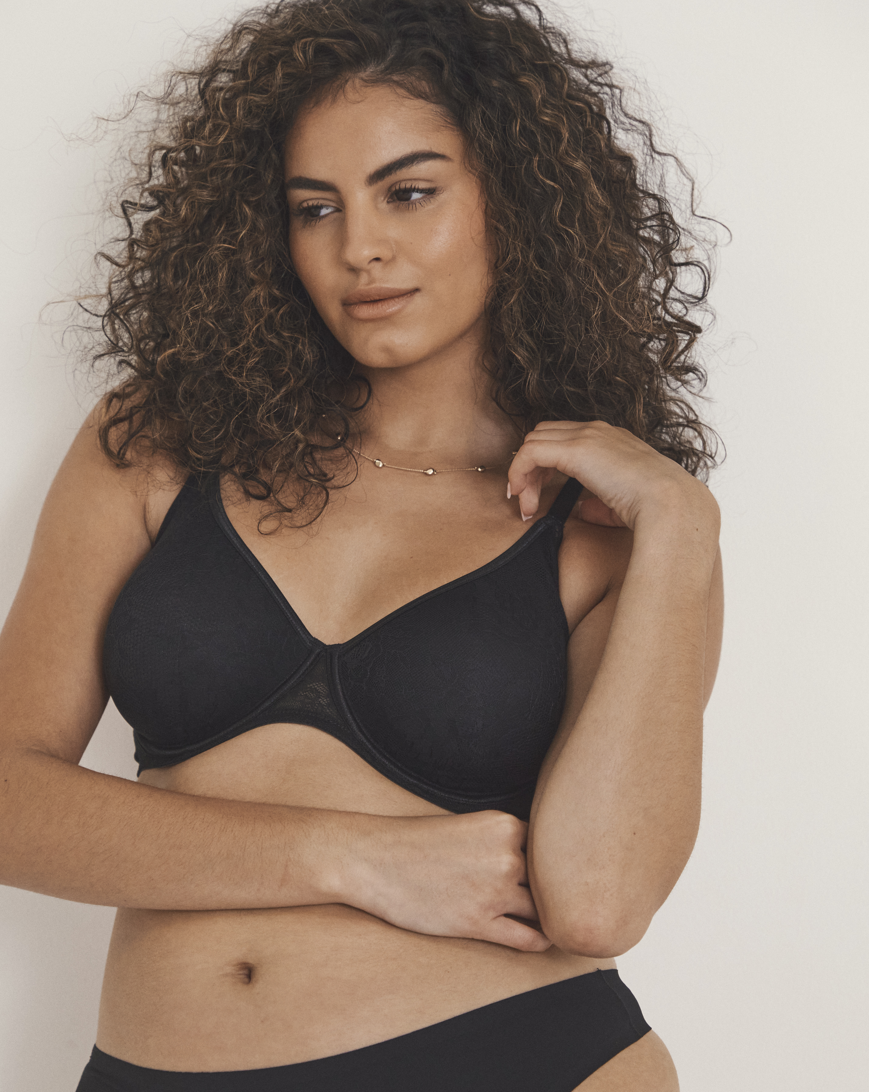 Pretty Secrets Moulded Lace Wired Bra (B-F) Black