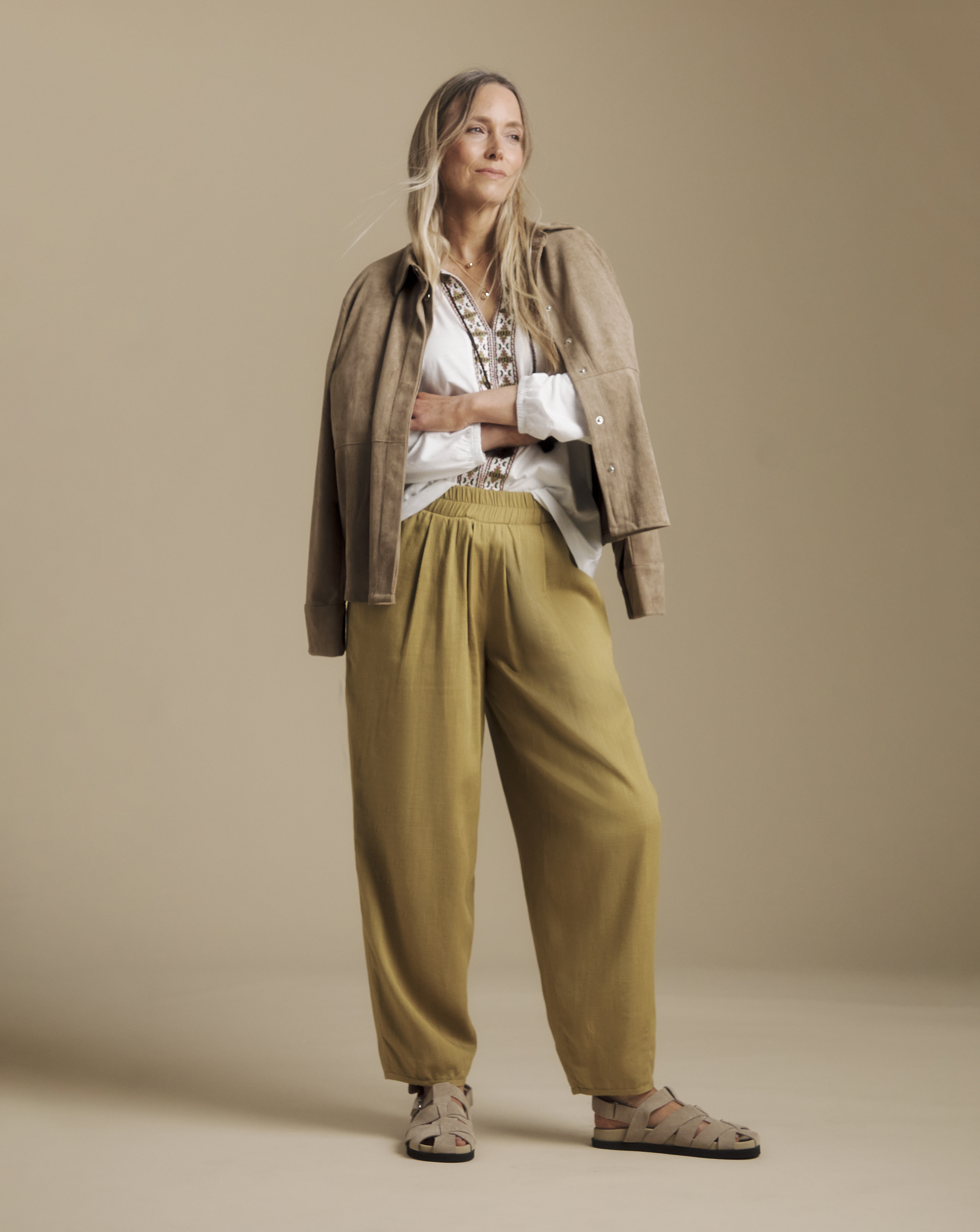 Julipa Linen Tailored Tapered Trousers