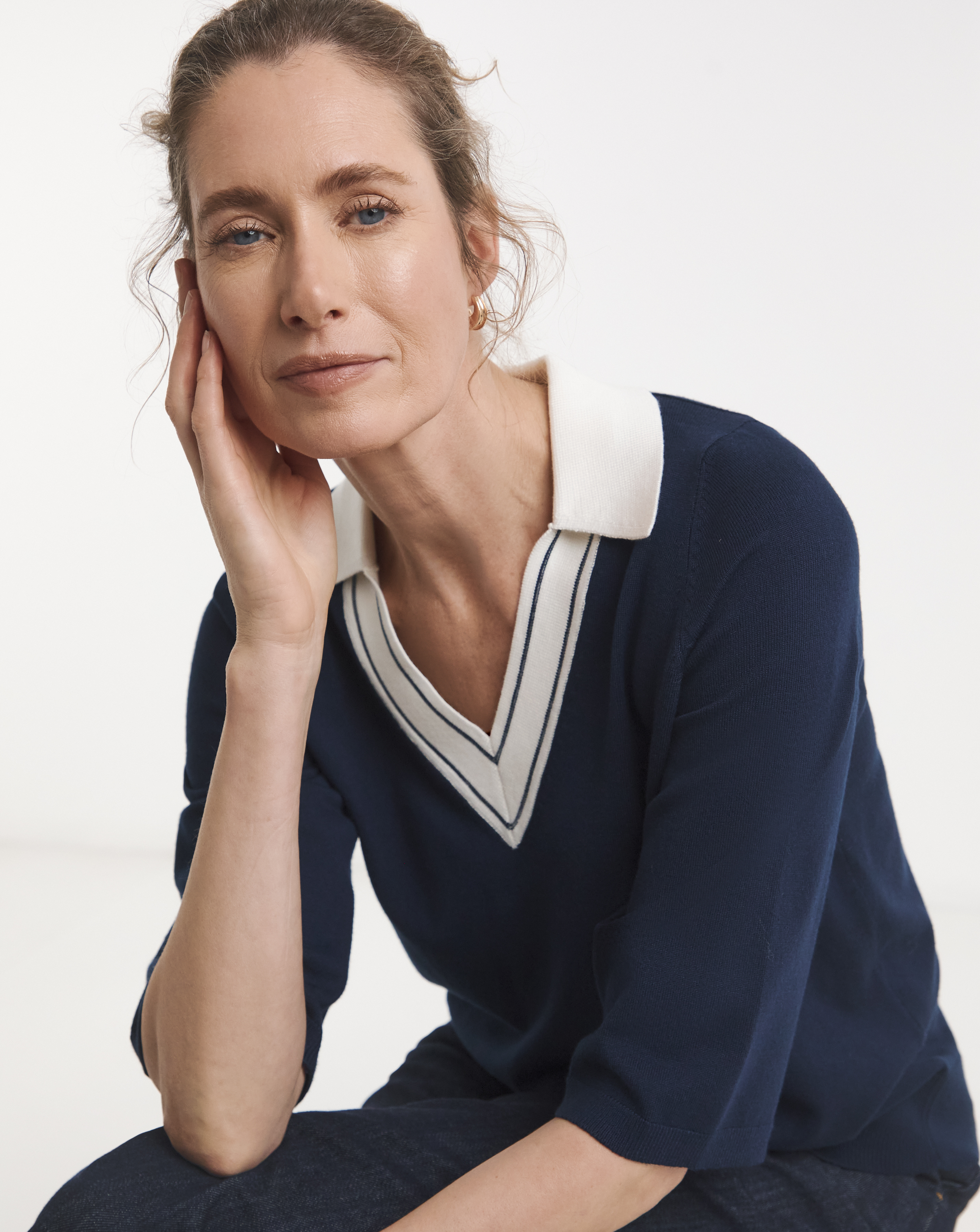 Contrast Collar V Neck Jumper