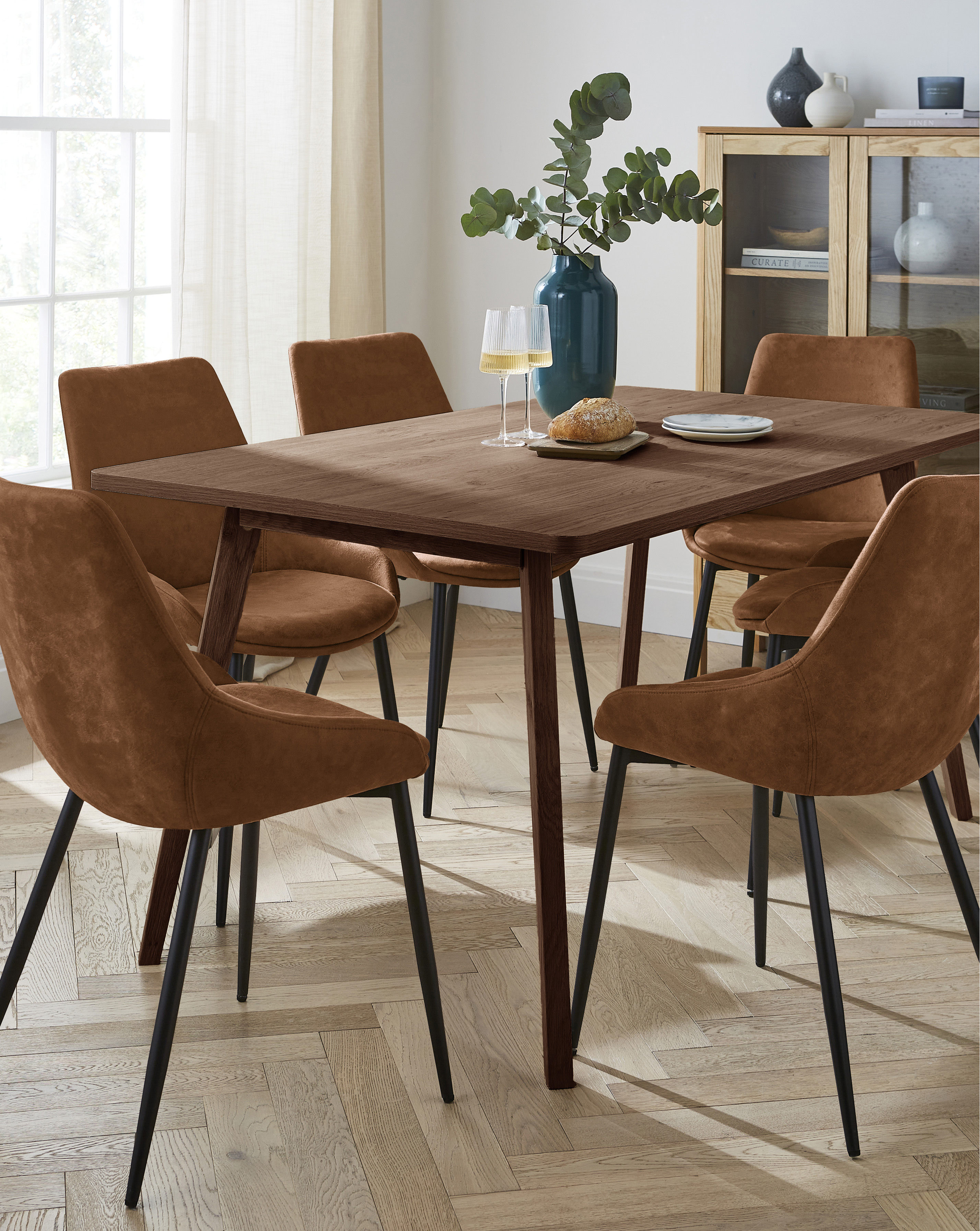 Oslo Table with 6 Etta Leather Chairs