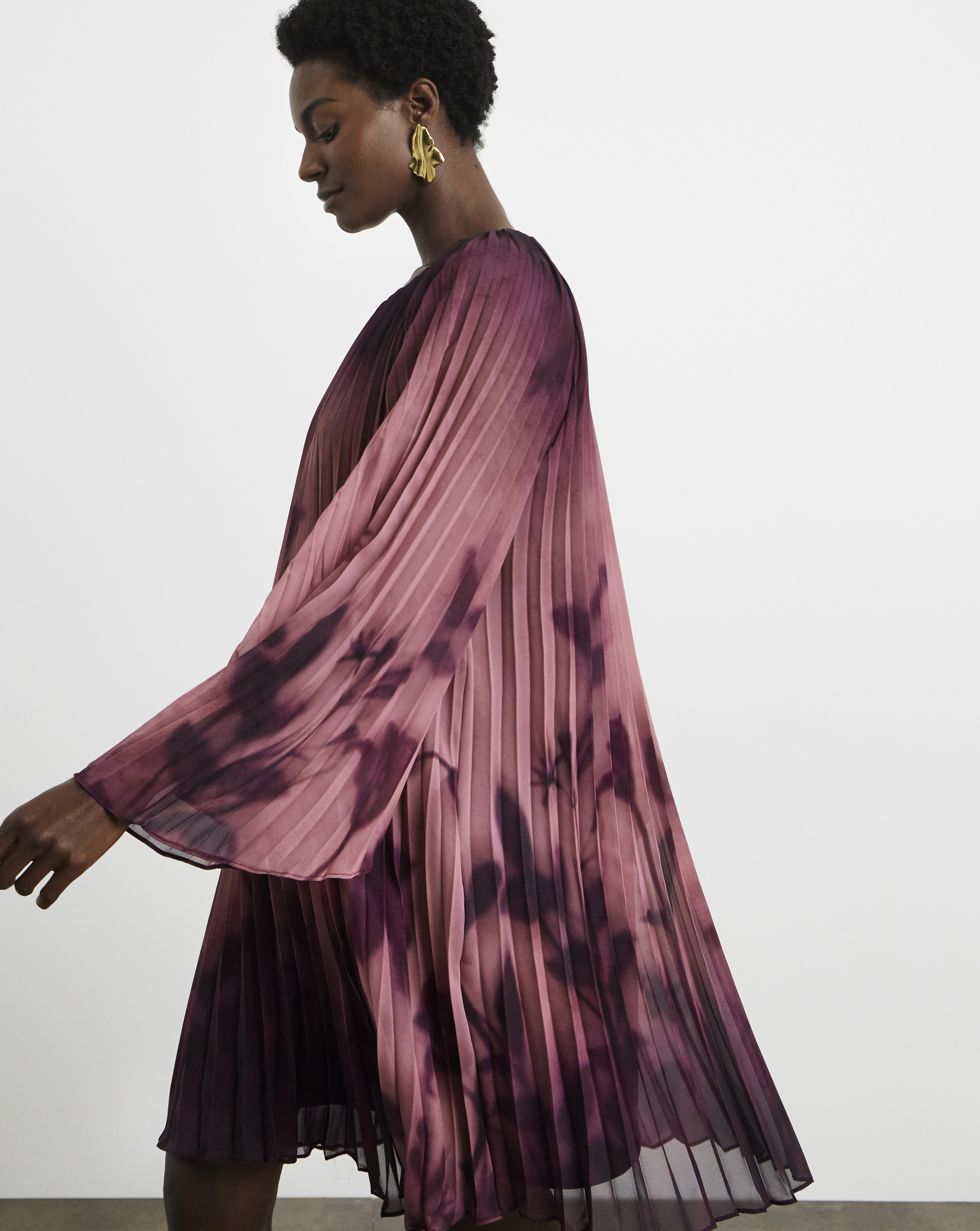 Joanna Hope Floral Pleated Shift Dress