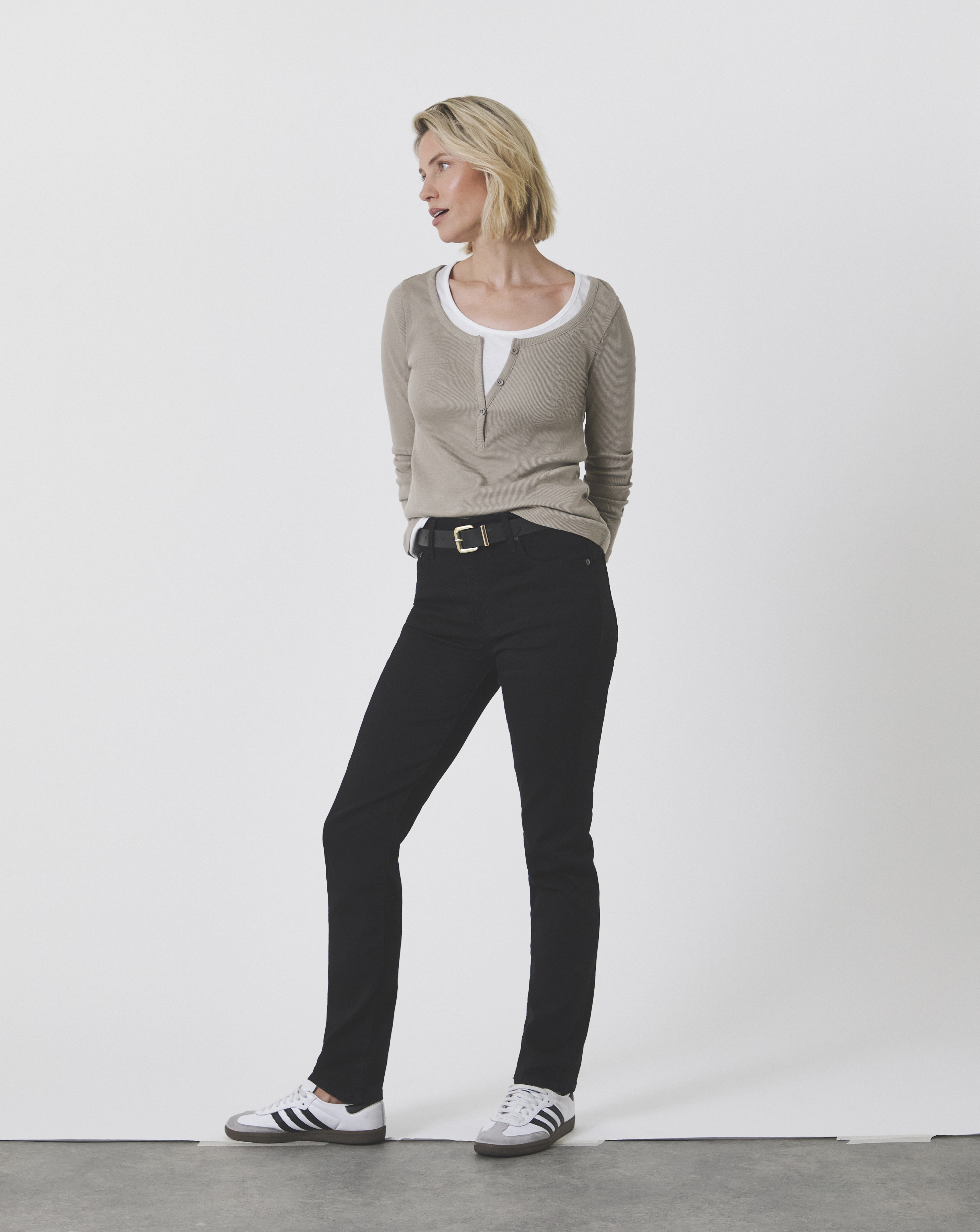 Levi's|Levis Black Levi's 724 High Rise Straight Jeans - Levi's - 30/30 30/30