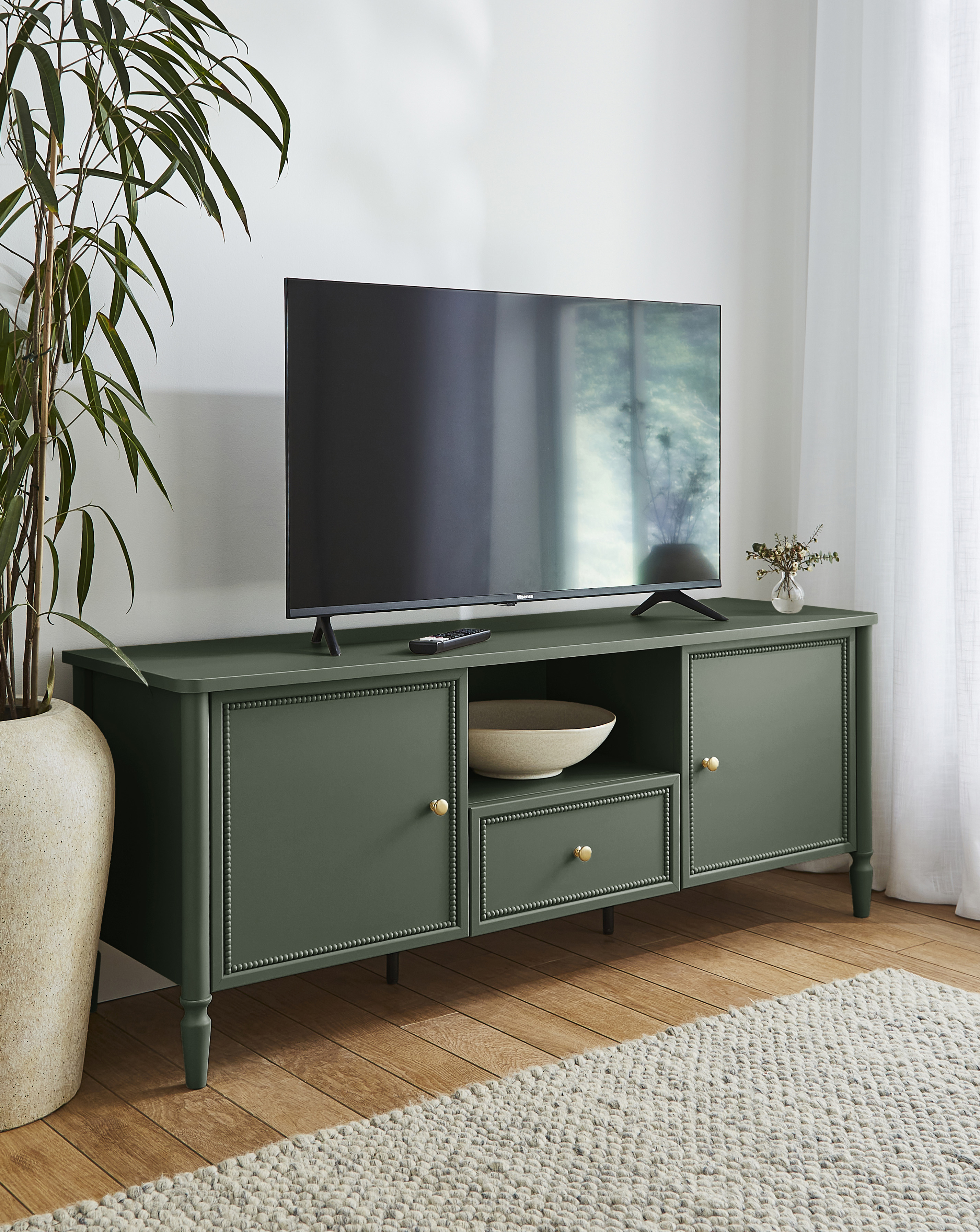 Darcy Bobbin Trim TV Unit