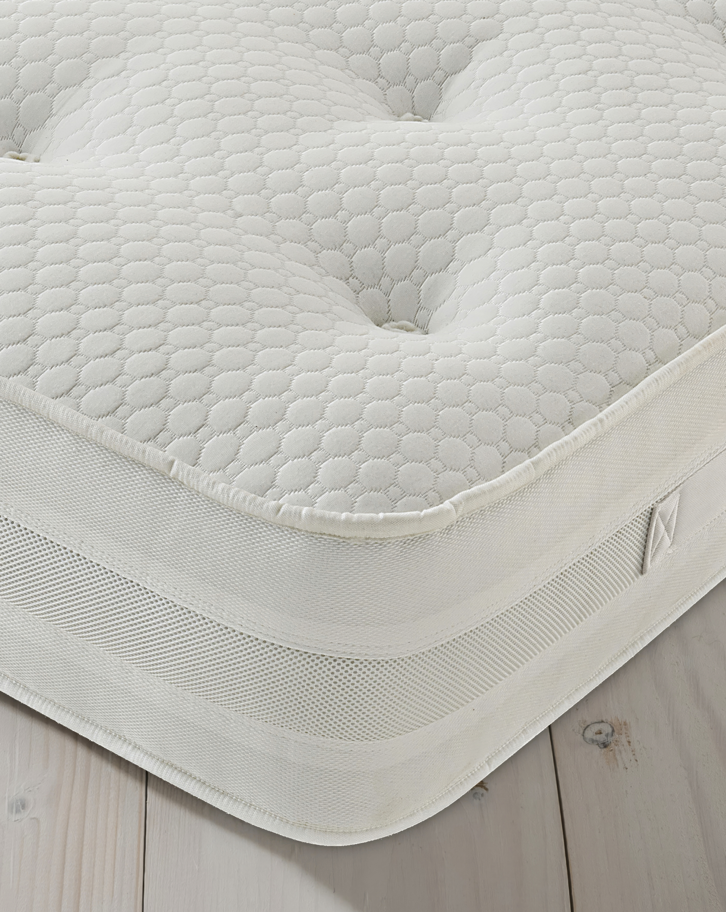 Silentnight 1000 Pocket Memory Mattress Double
