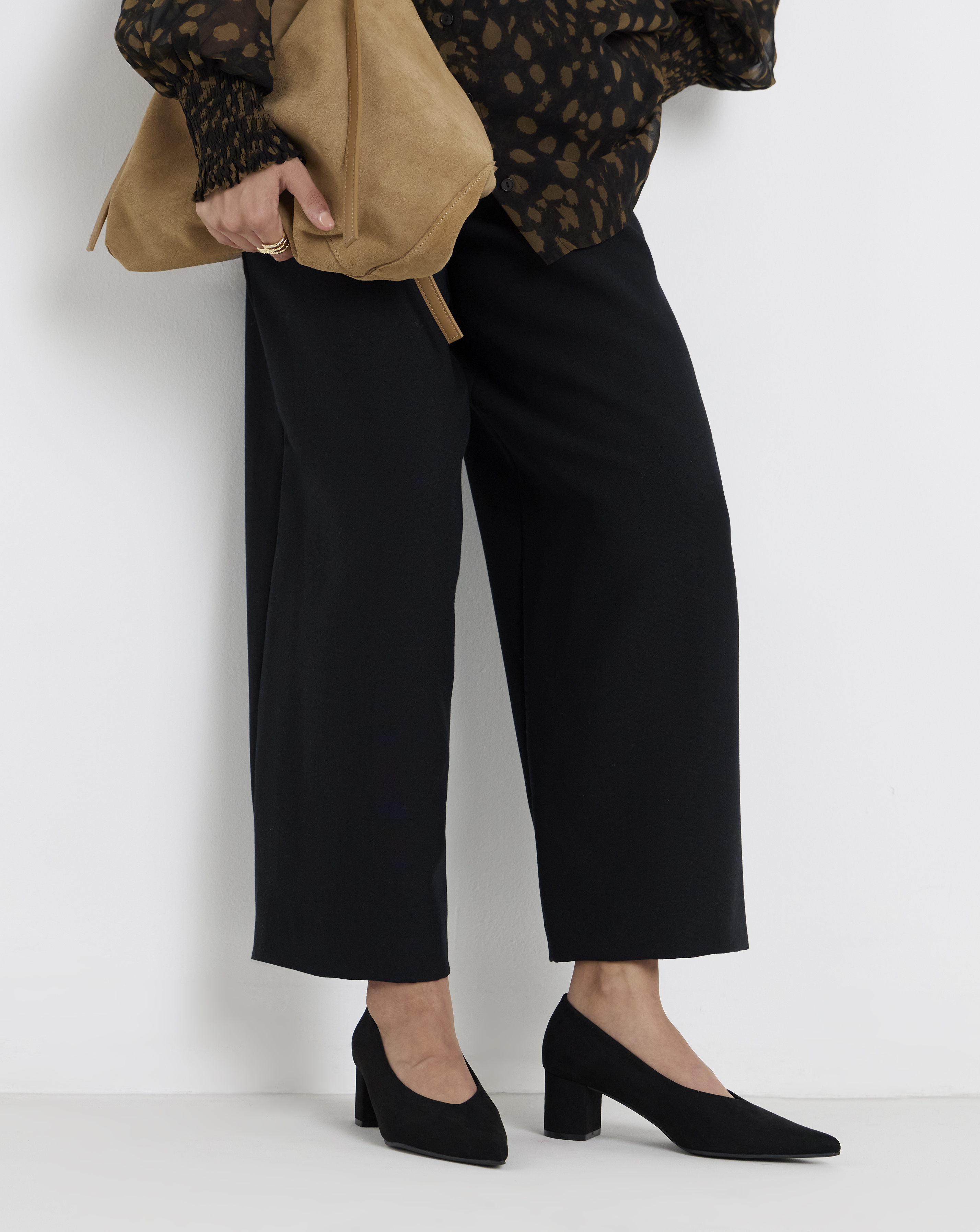 V Cut Heeled Court Shoes Ex Wide