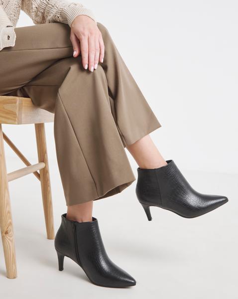Kitten Heel Pointed Toe Ankle Boot EEE